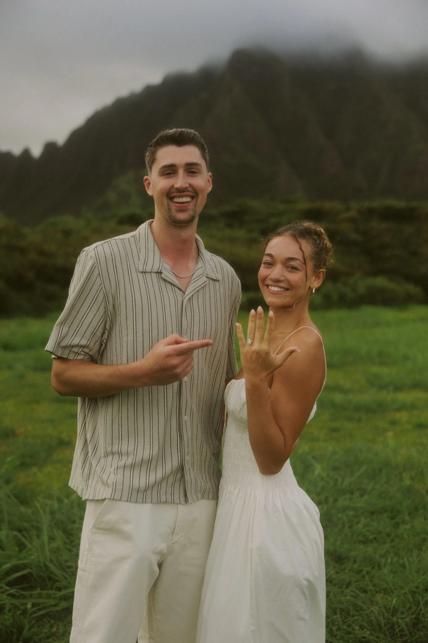 surprise-proposal-photographer-hawaii-kualoa-regional-park_32.jpg
