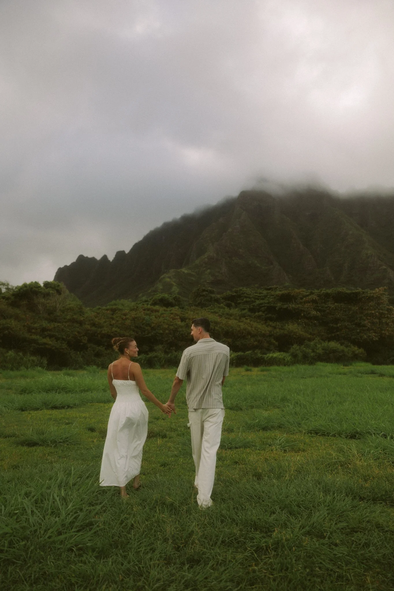 surprise-proposal-photographer-hawaii-kualoa-regional-park_33.jpg