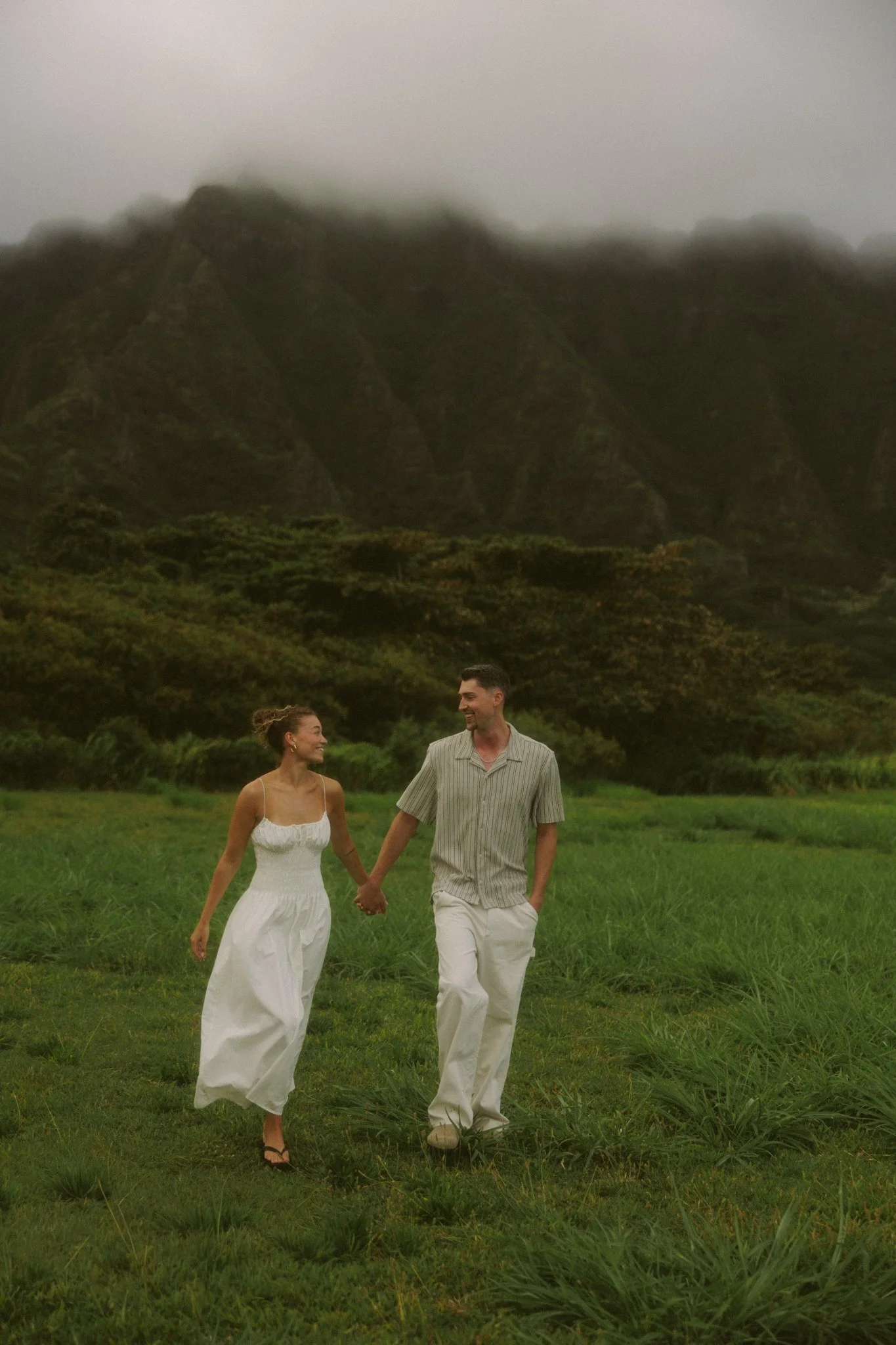 surprise-proposal-photographer-hawaii-kualoa-regional-park_34.jpg