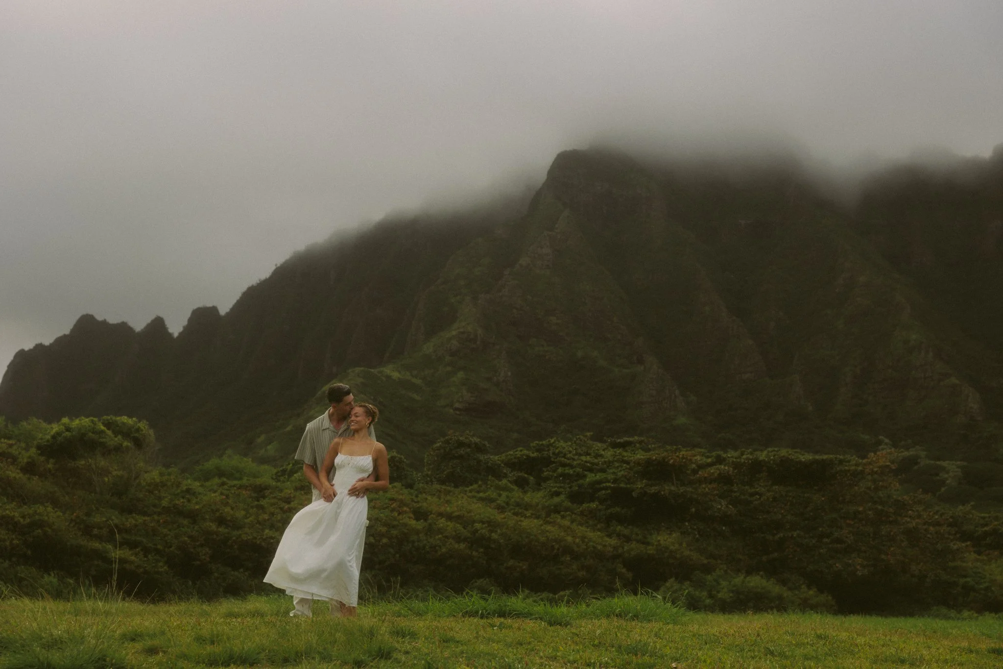 surprise-proposal-photographer-hawaii-kualoa-regional-park_36.jpg