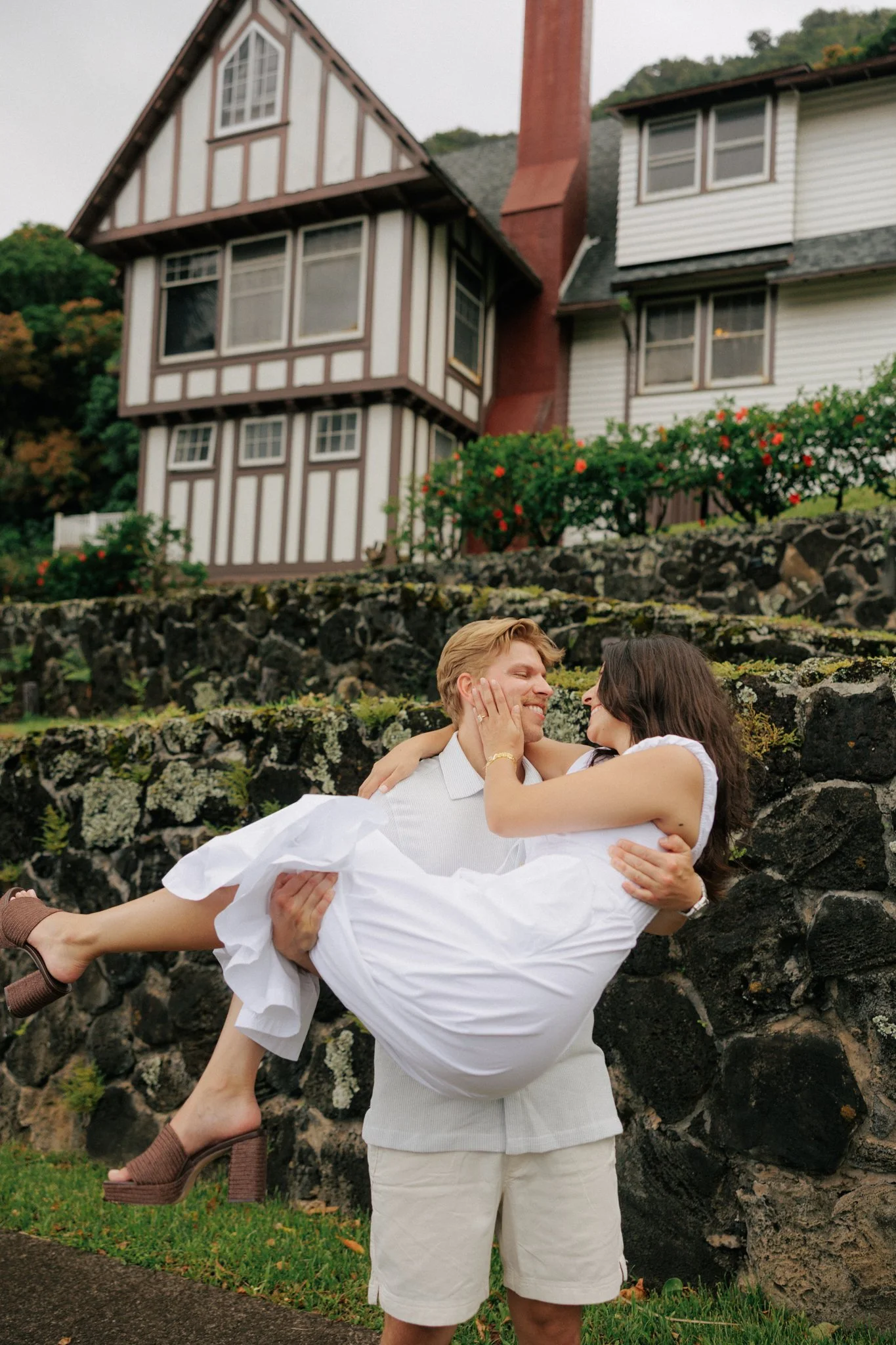 Sentimental Honolulu Surprise Proposal | Oahu Proposal Photographer