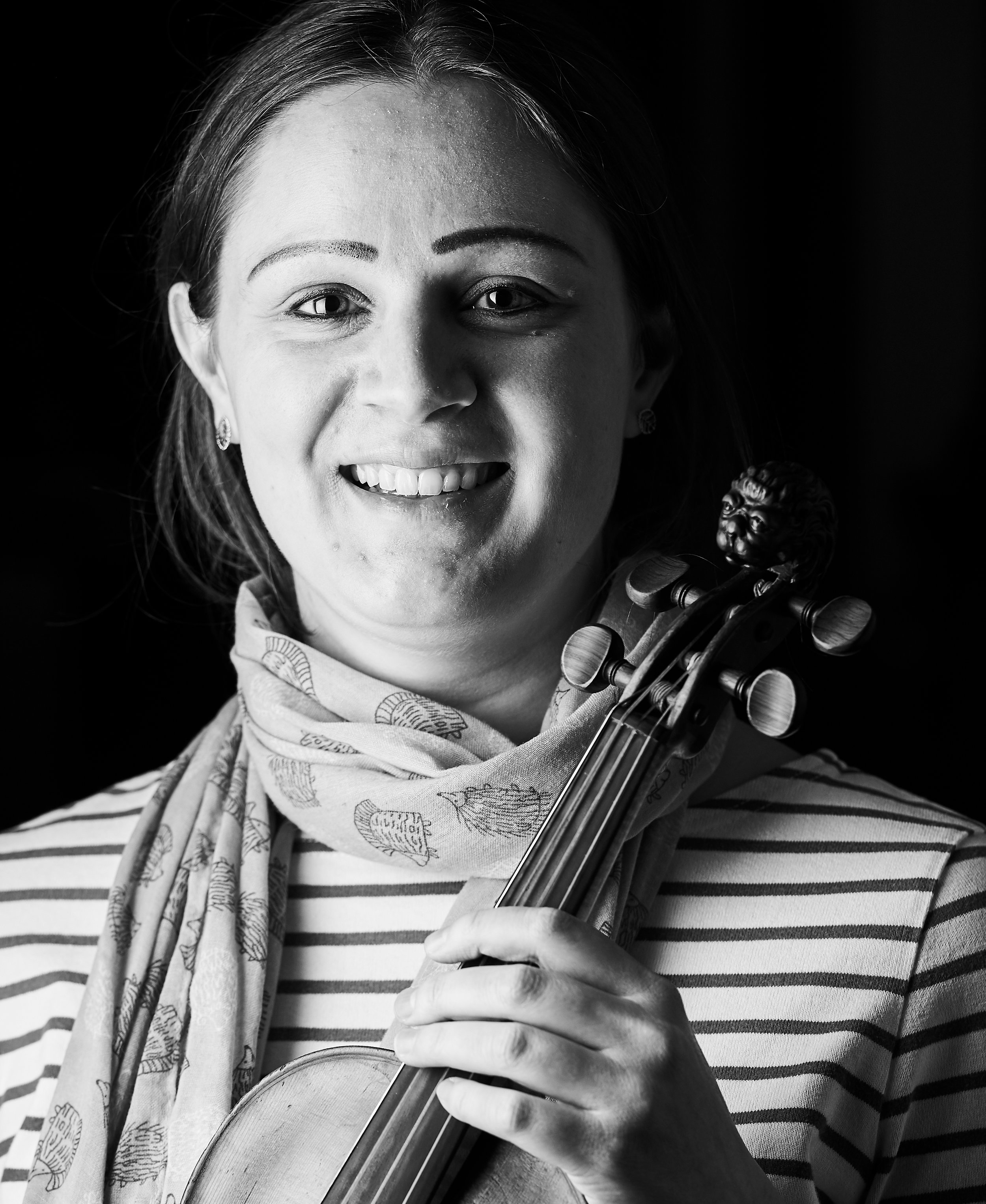 Sophie Simpson, Violin