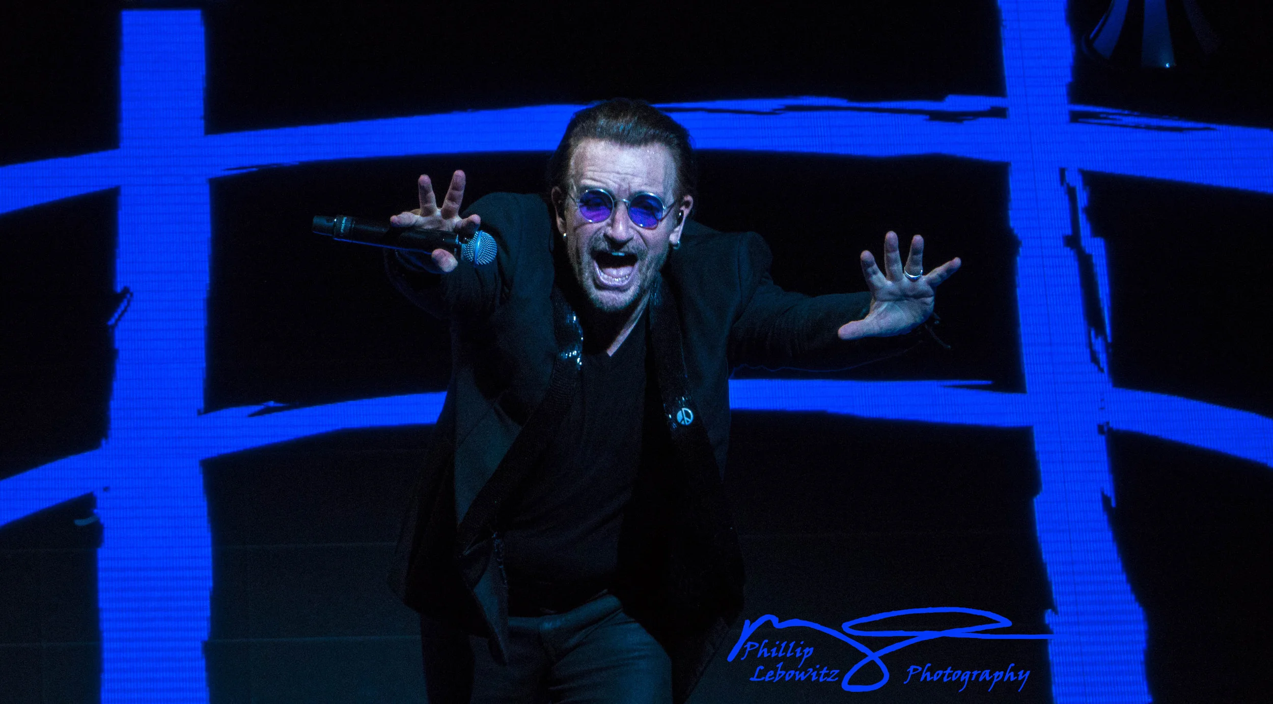 U2 Newark Exported-29-7 WM.jpg