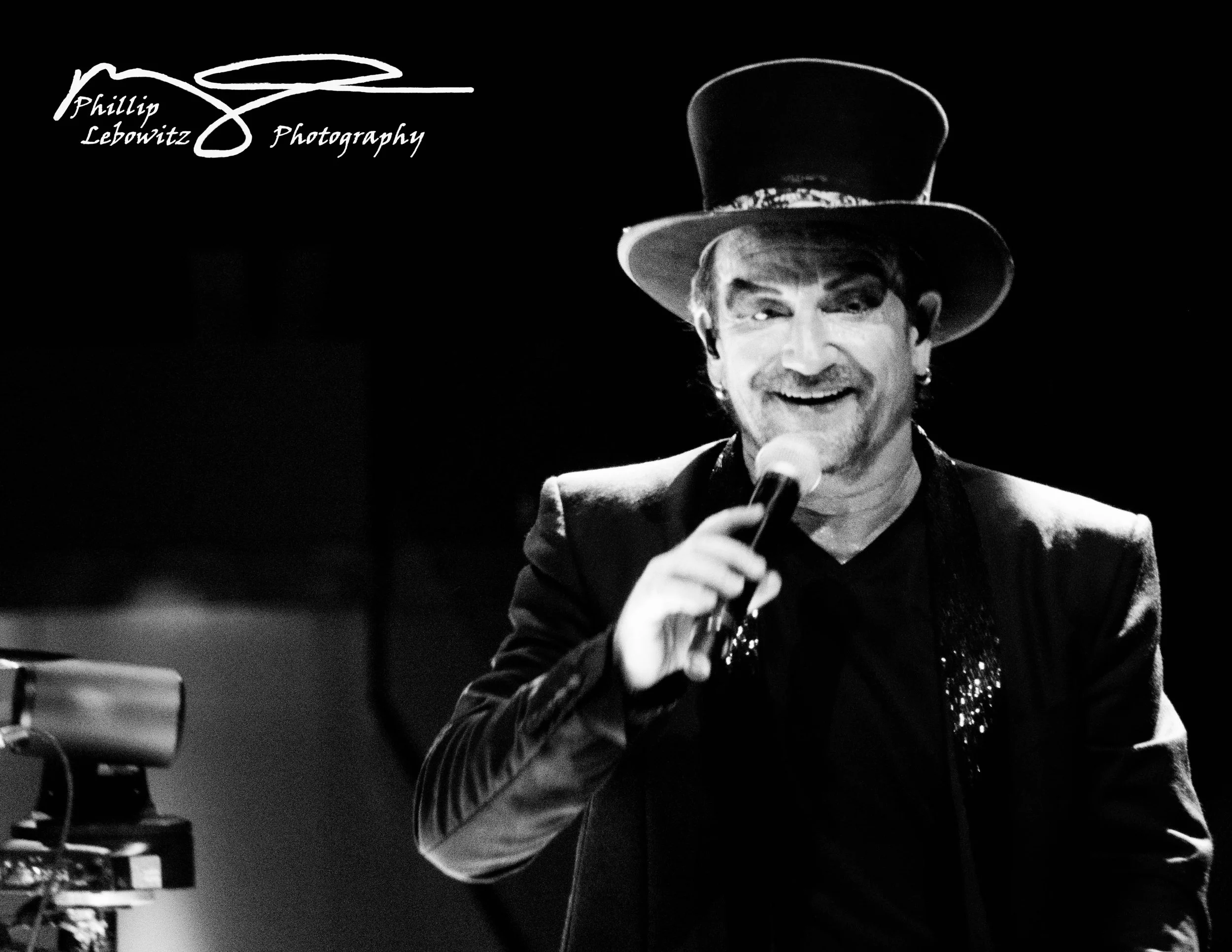 U2 NYC Exported-25-9 WM.jpg
