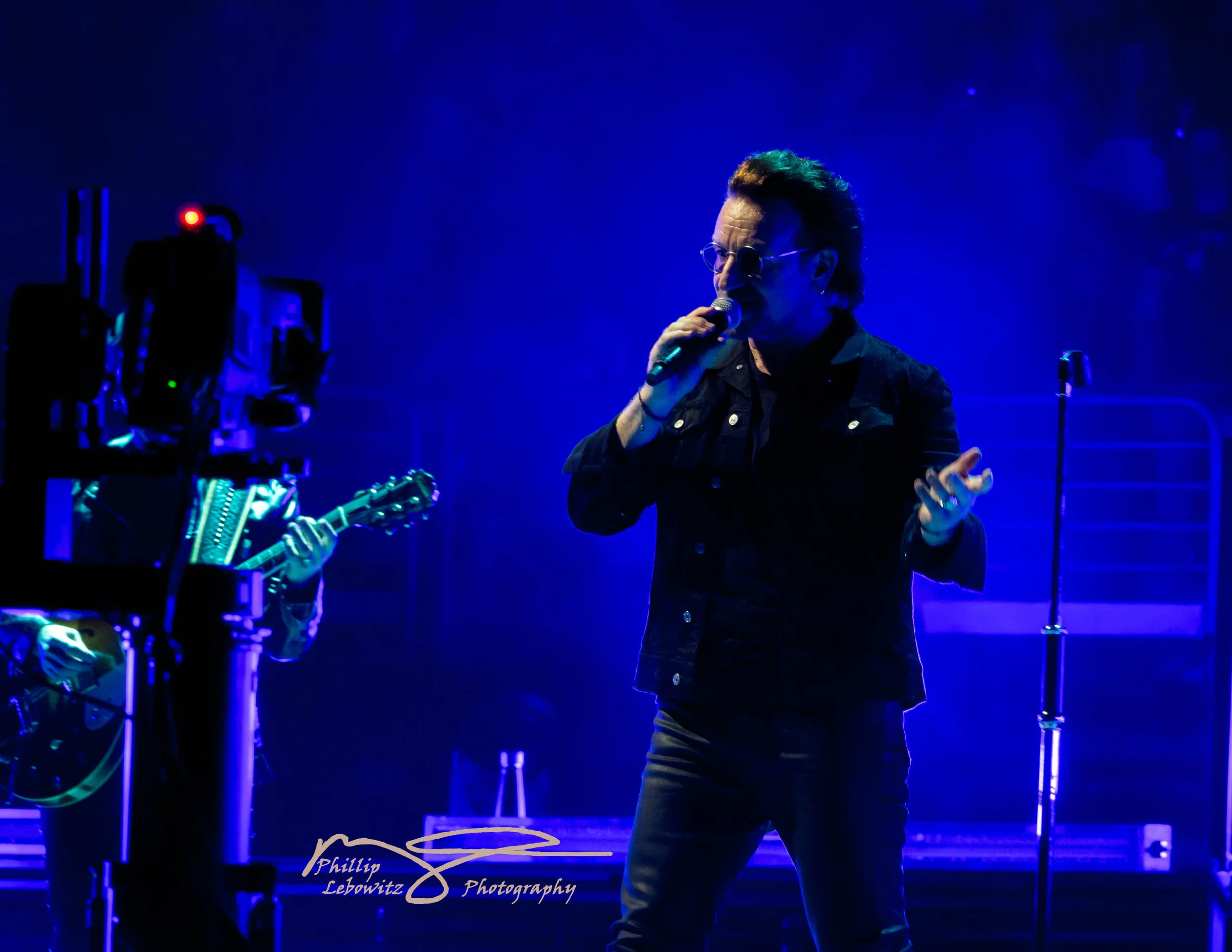 U2 Philly Exported-13-3 WM.jpg