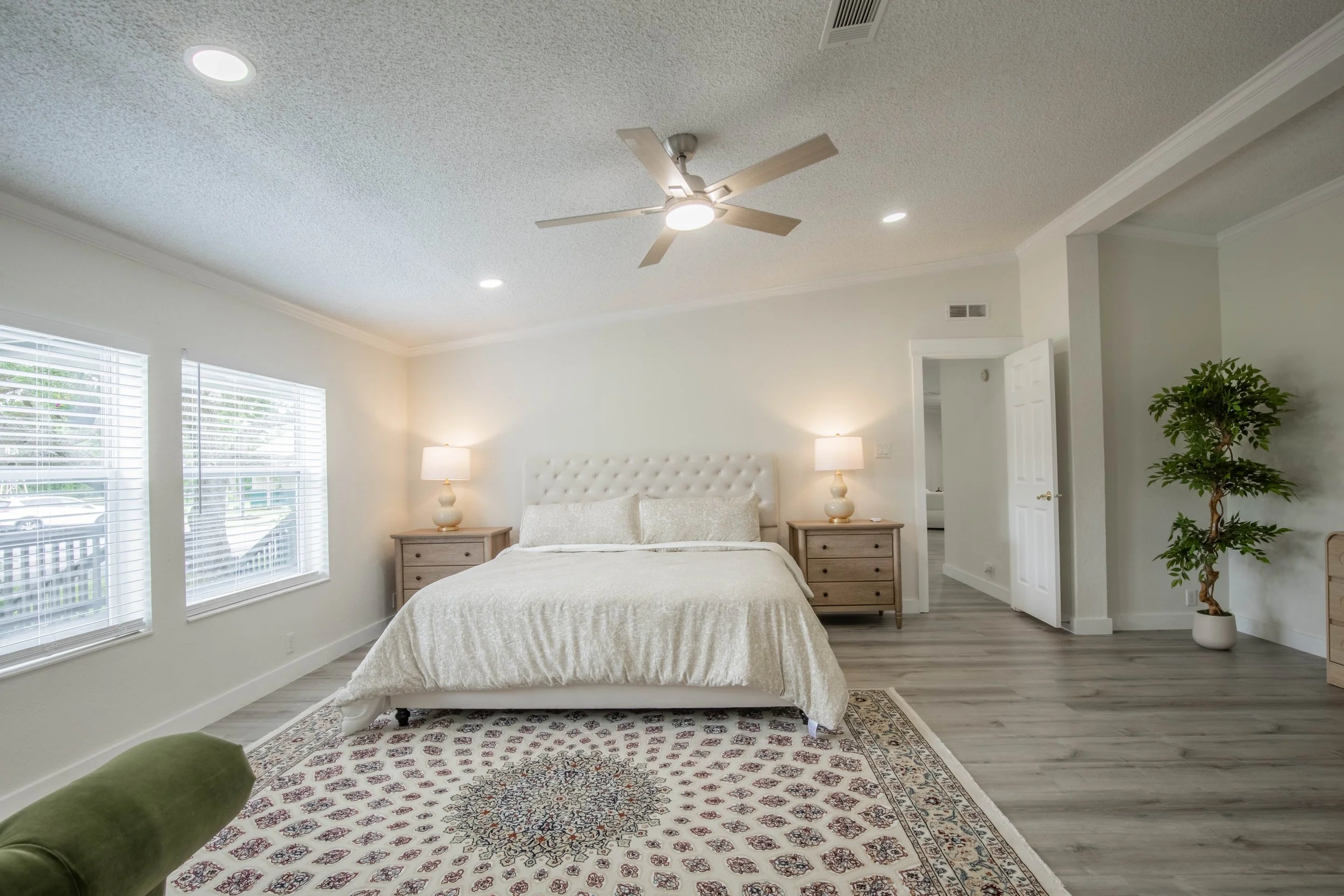 Wedding Venue Near Houston with overnight accommodations and affordable all inclusive wedding packages