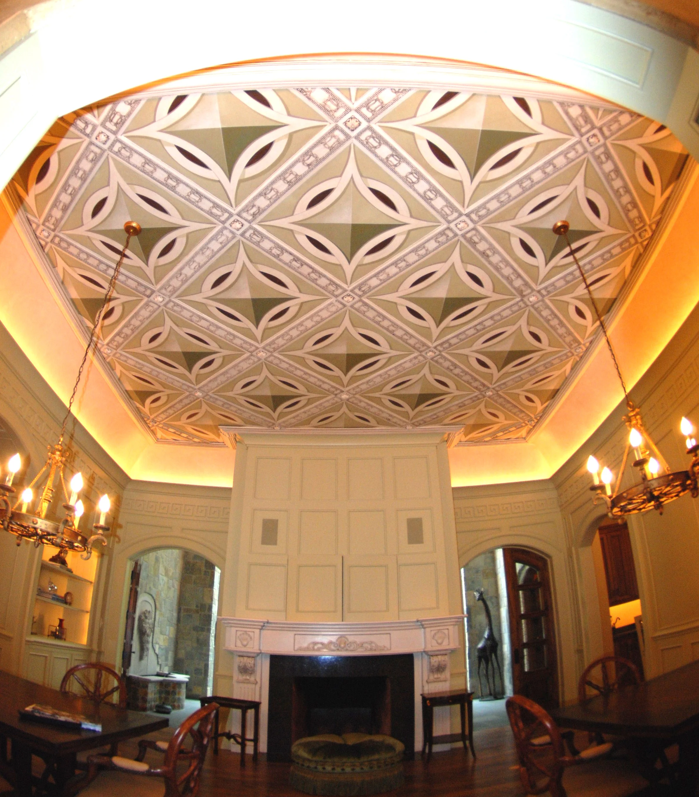 CLUB ROOM for MAIL.JPG