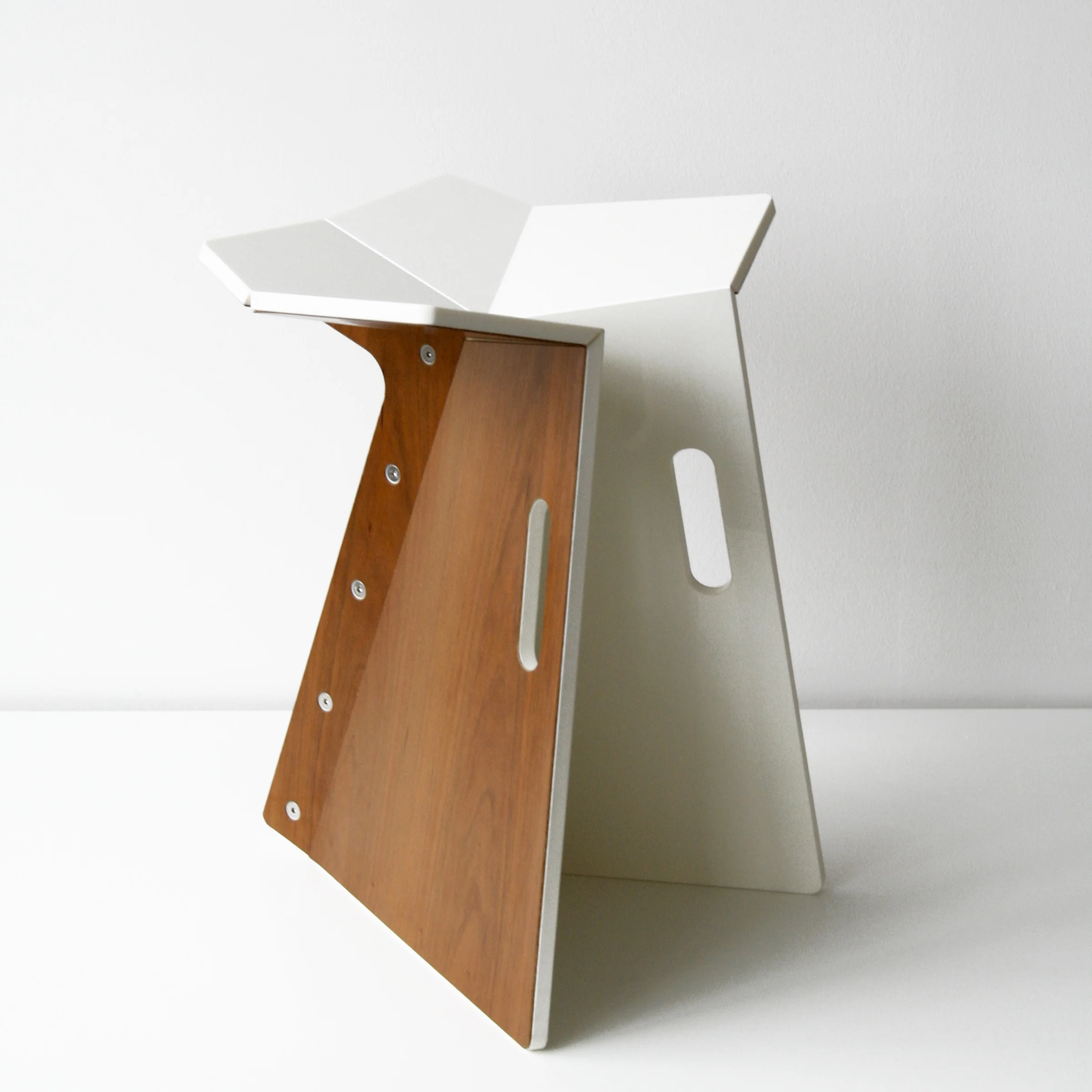 Poly Prop folding stool 01.jpg