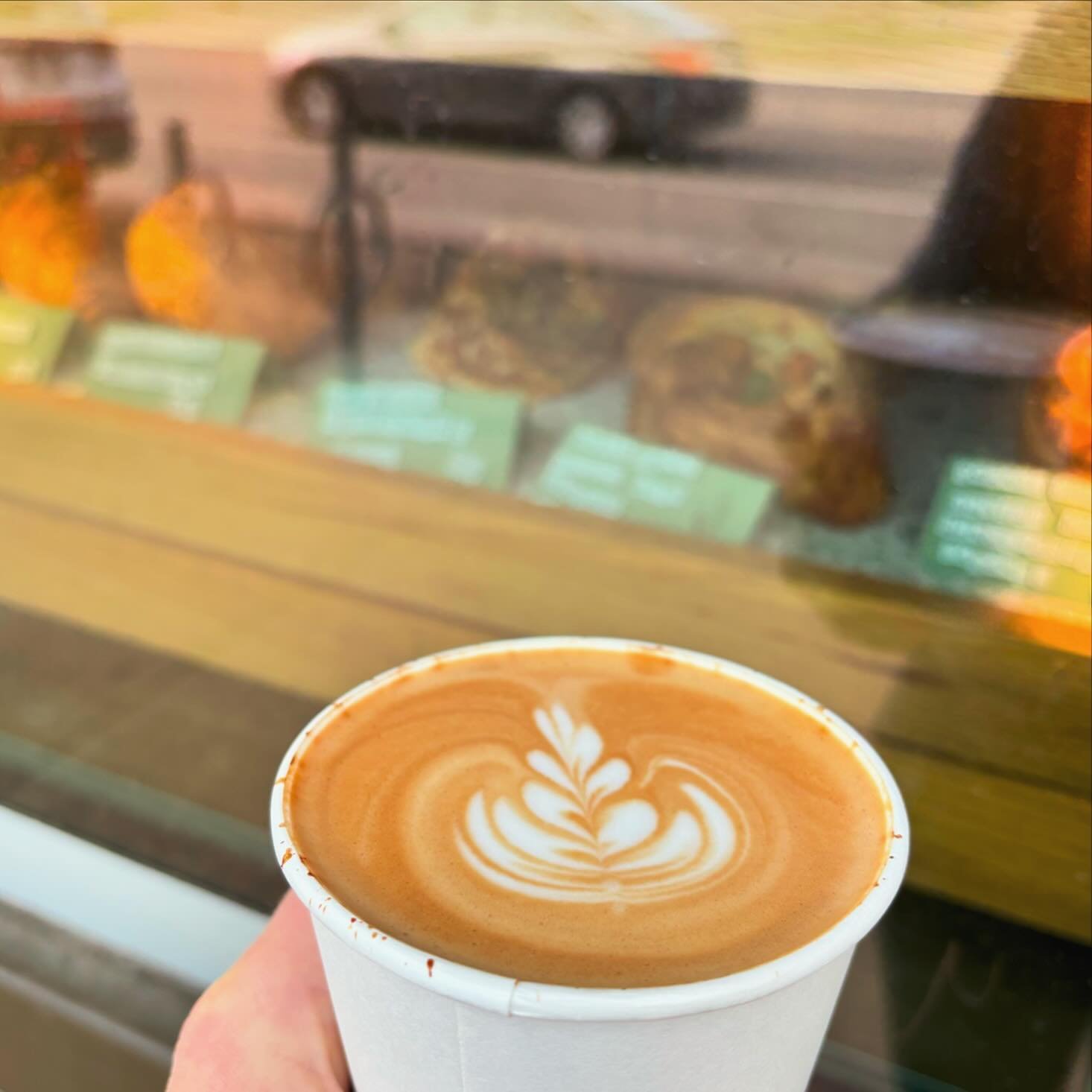 Coffee and pastries are happening now and the sun is shining! Neighboring walk-up windows make a perfect morning stop to bring a little joy to the end of the week. ☕️🥐☀️ #sidewalkcafe #takeout #latte #breakfastofchampions