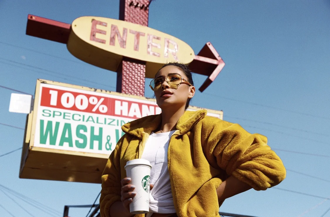Shay Mitchell / Styled by Natalie Hoselton / Lifestyle