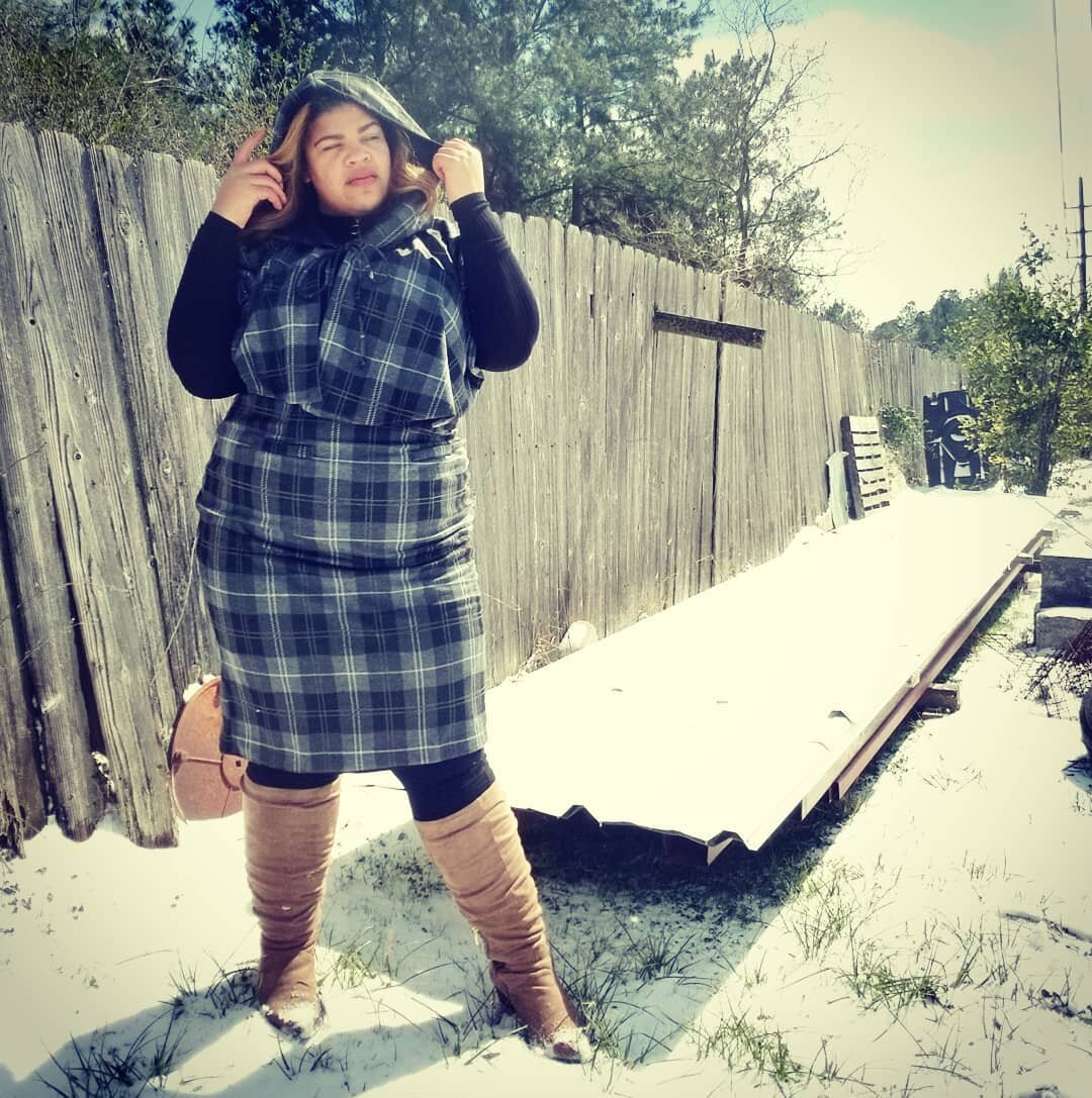 #Snow please but hold the cold 🥶 

#creolemodel #selfportrait #snowday #plaid #set #texassnowday #houston #houstonsnowday