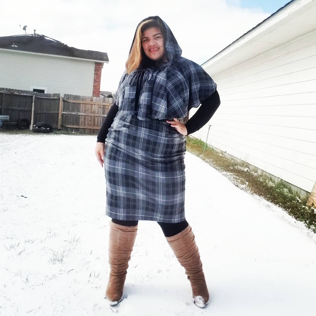 I don't want to talk about snow for another year ....lol it was fetch 

As in let's make sure it never happens....again 😁

#creolemodel #creolechronicles #creolelife #meangirls #fetch #houston #htxmodel #htxblog #texassnowday
#plaid #skirtset