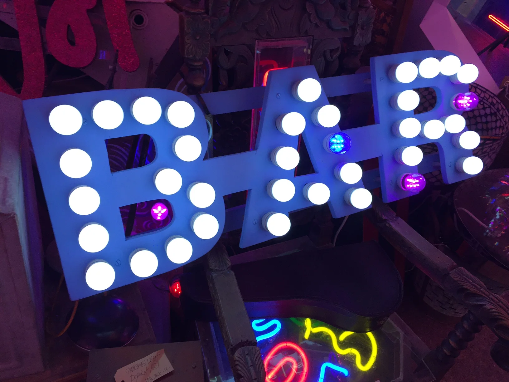 neon2.jpg