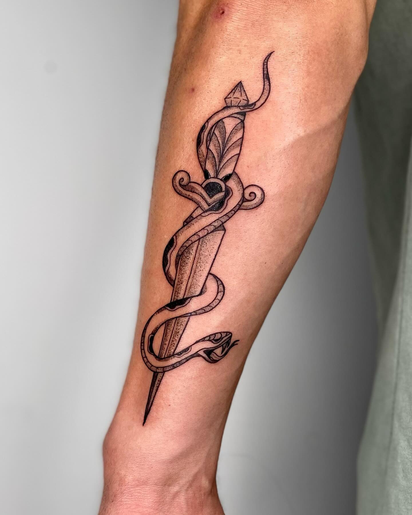 watch out for the pointy end 🐍

made at @gratefultattoosquamish