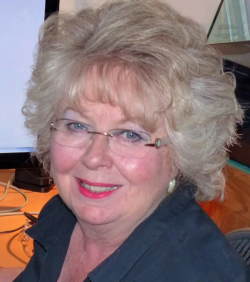 LindaWilsonPauwels_2019.jpg
