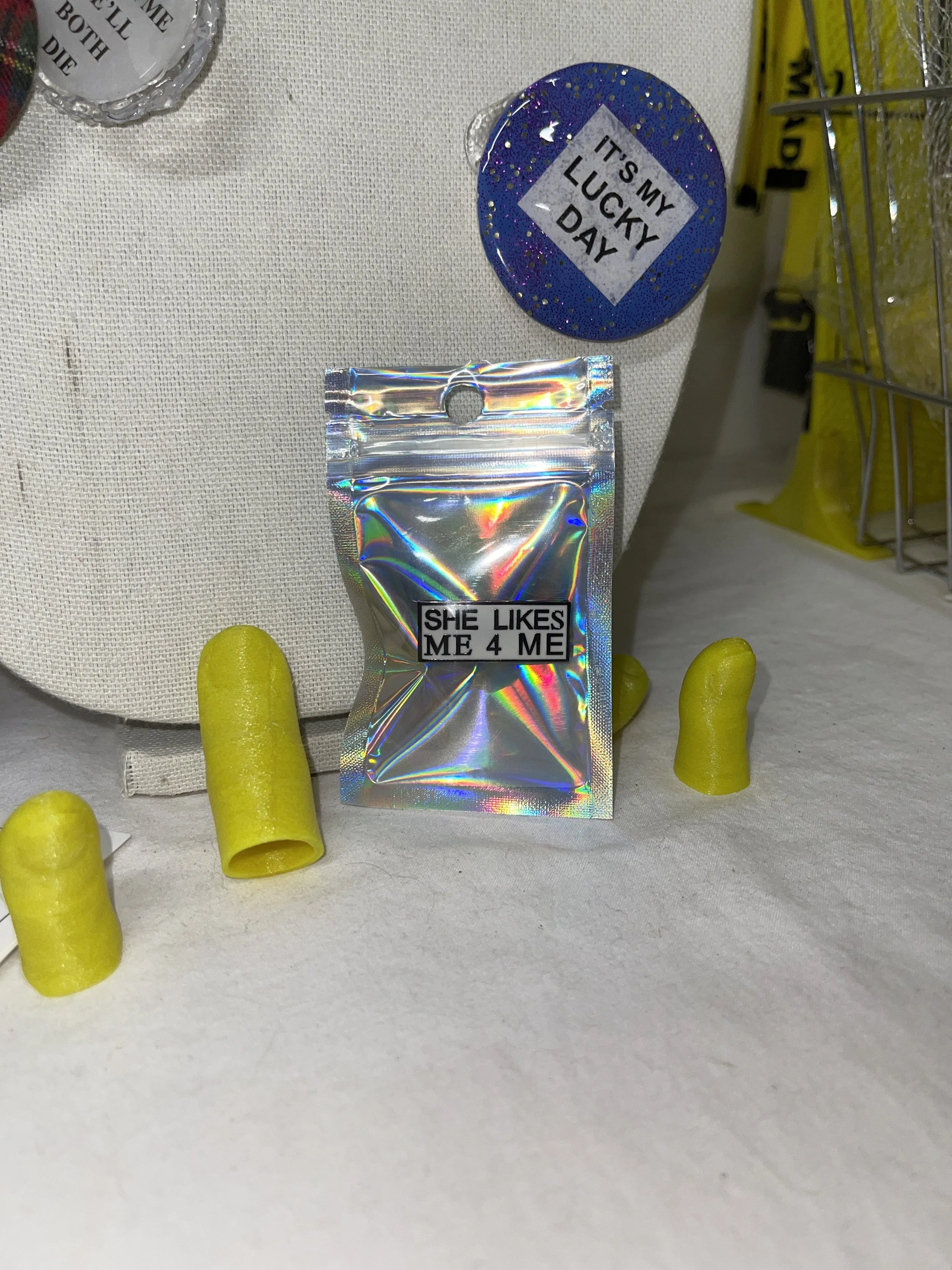 Enamel pin