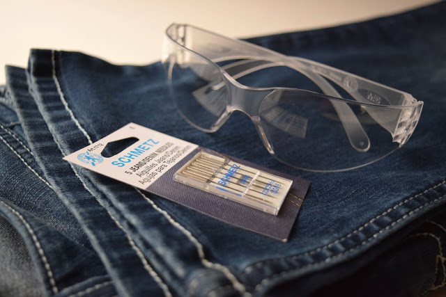 sewing2Bsafety2Bglasses.jpg
