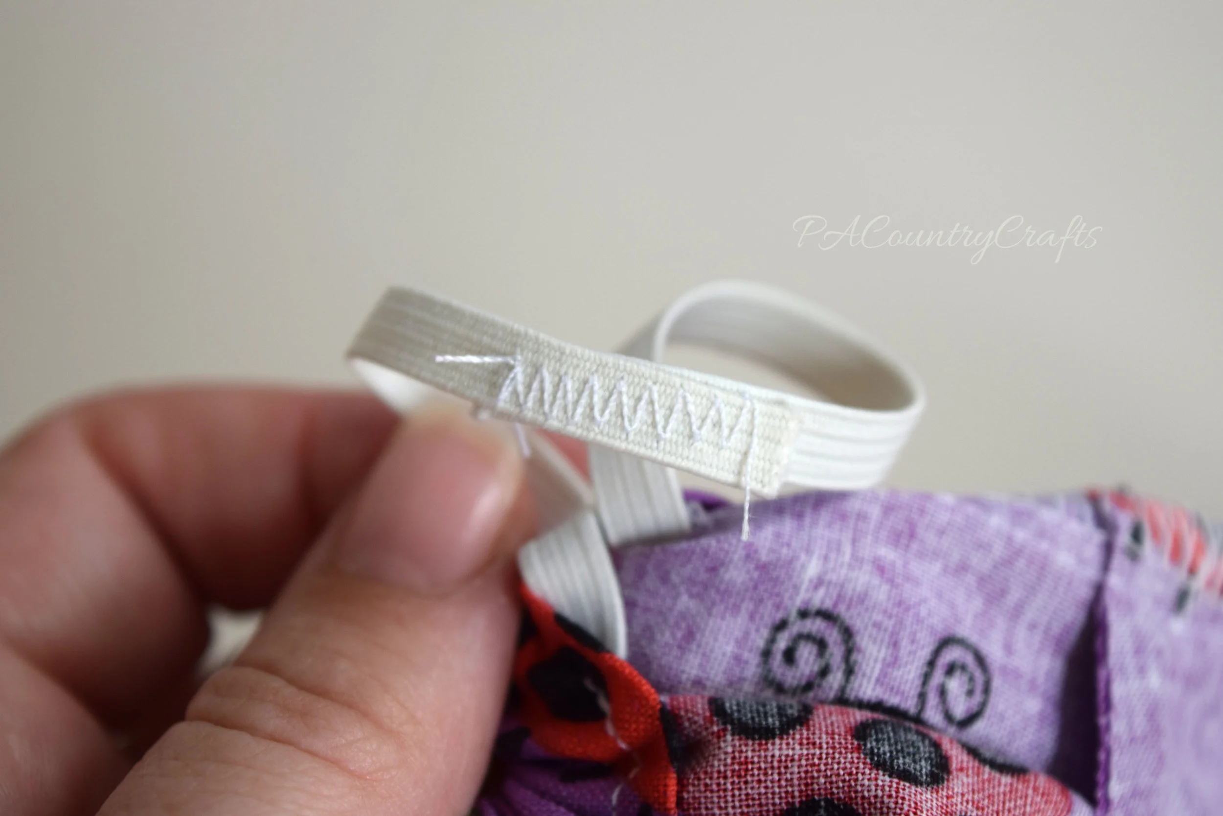 zig zag stitch to overlap elastic
