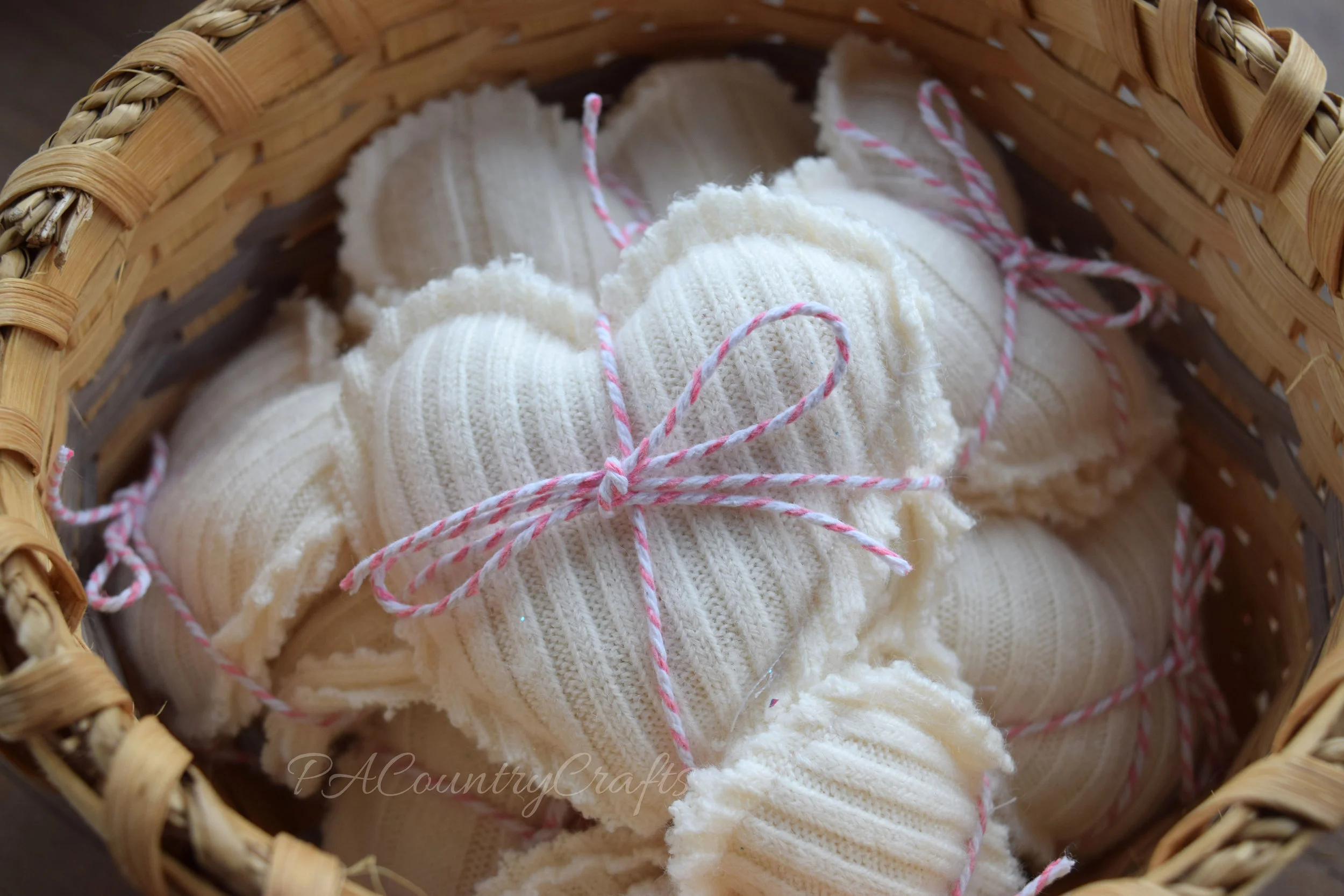 How to make a pair of pocket hand warmers from old sweaters
