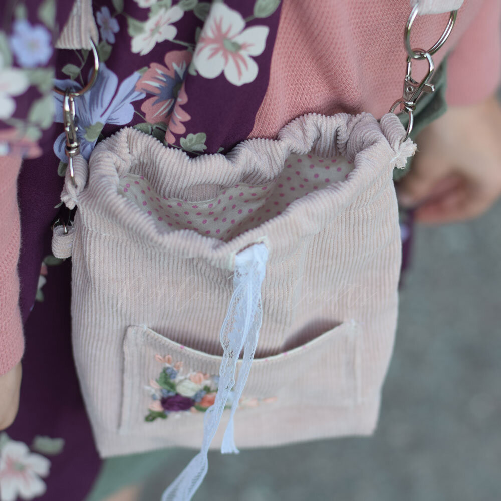 Sofiona Designs Balsam bag with a drawstring top hack