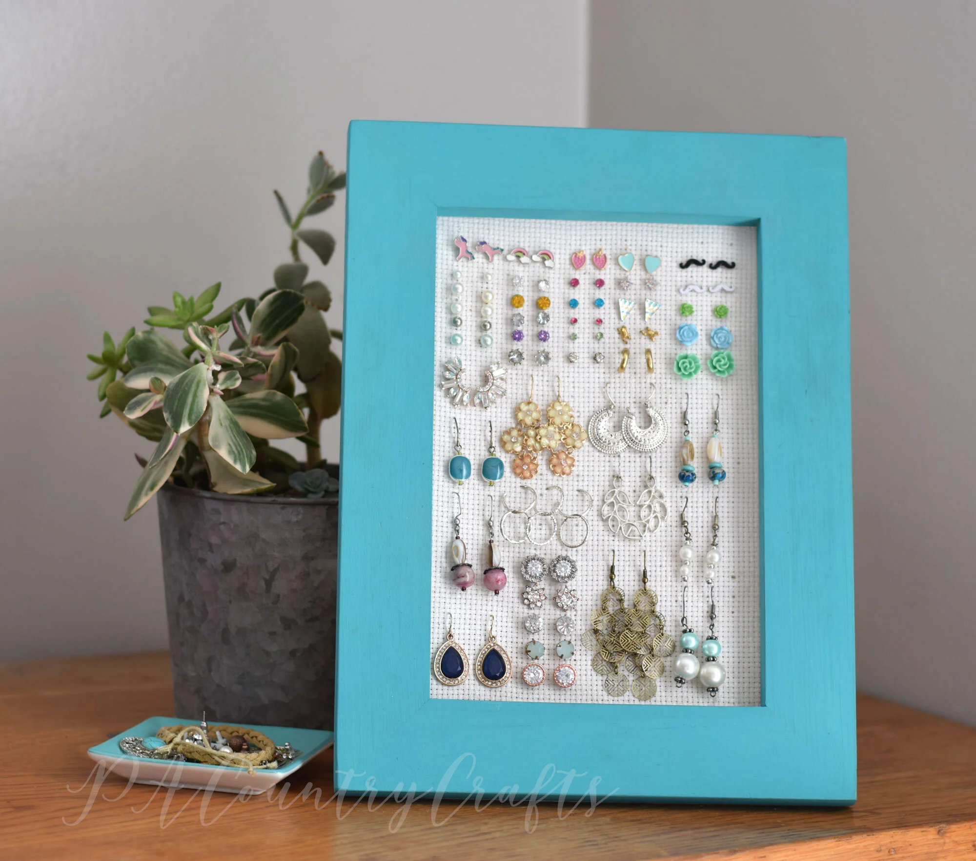 DIY Earring Holder Frame