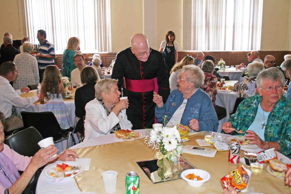 album - msgr hill 50th-19.jpg