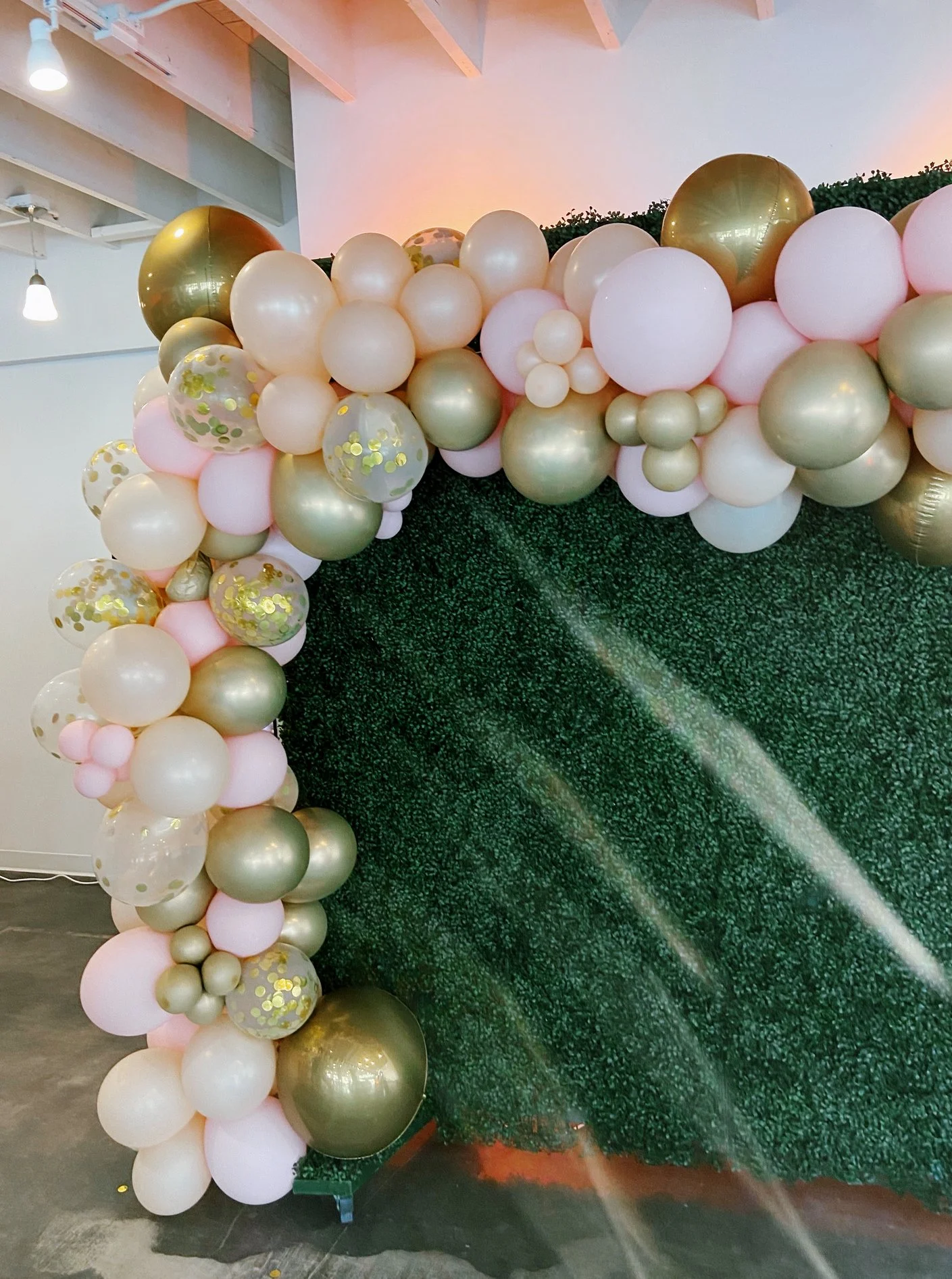 House of R – Omaha – Champagne Theme Event 22.jpg