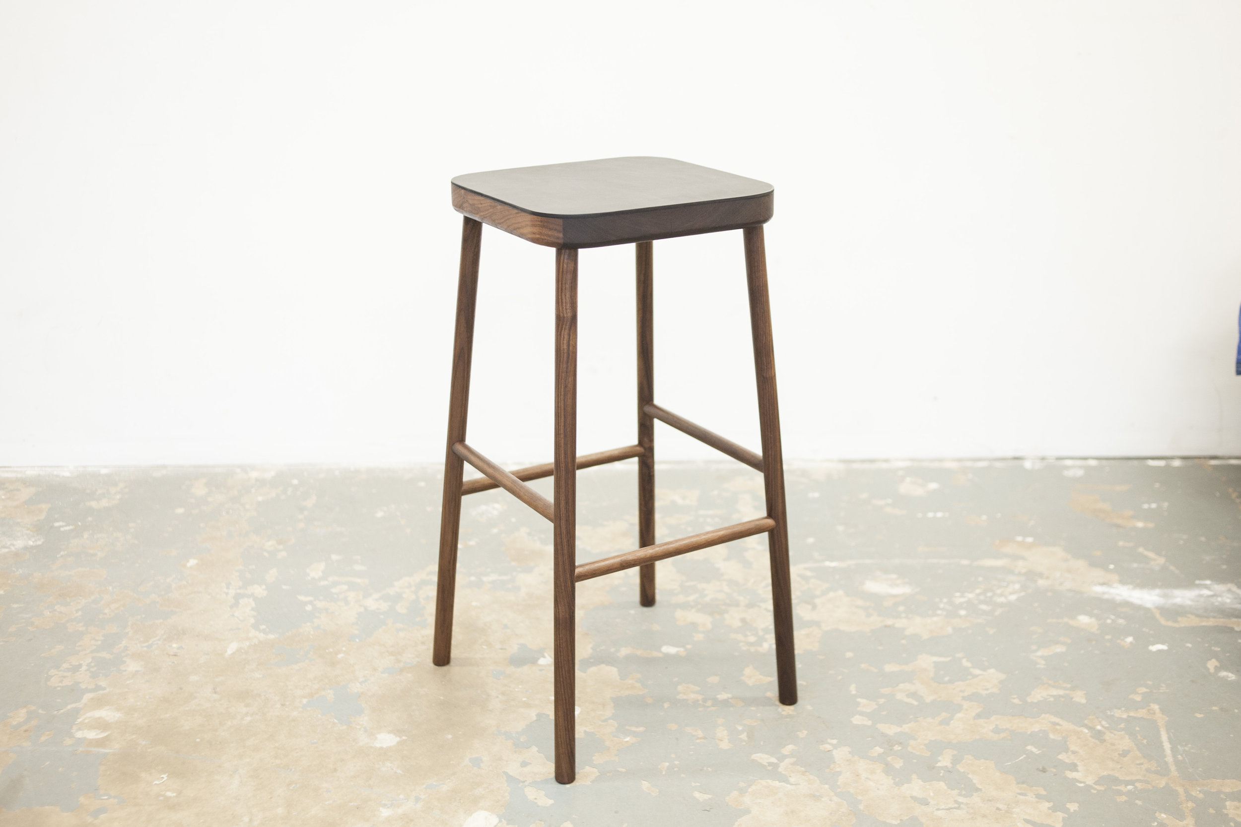 Maggie_Stool_Olivr_Studio4.jpg