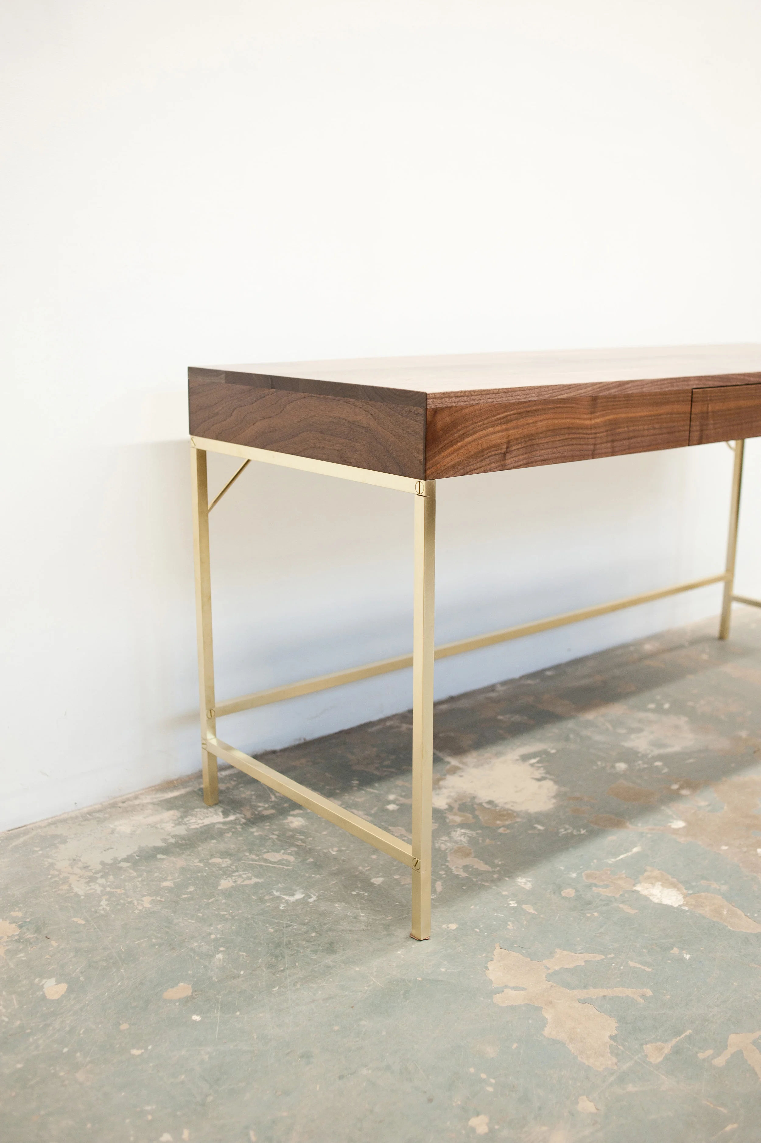 Rye_Desk_Olivr_Studio4.jpg