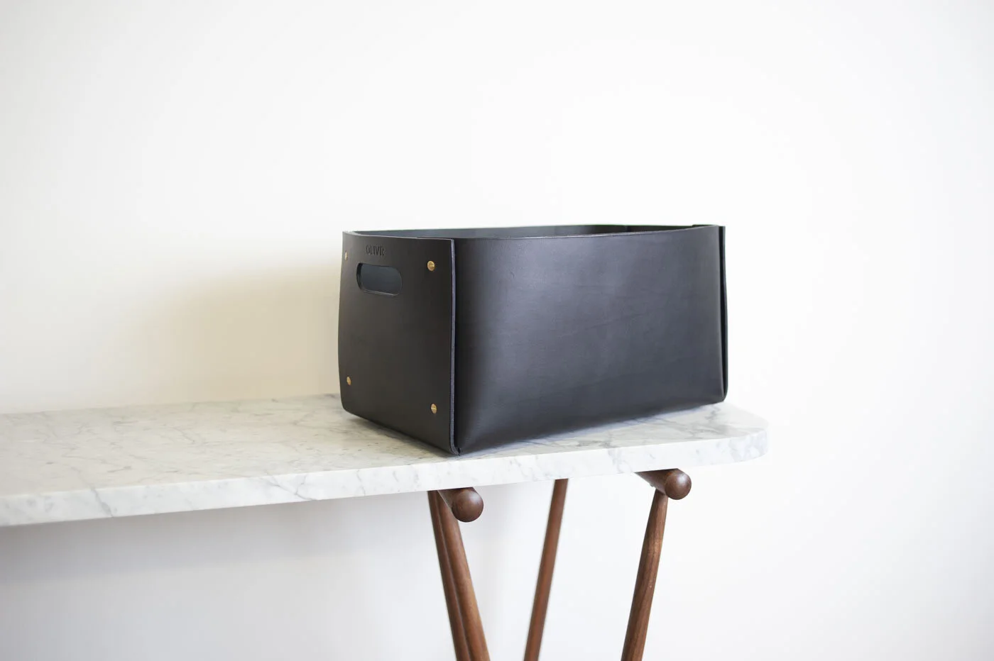 Olivr_Studio_Leather_Bin1.jpg