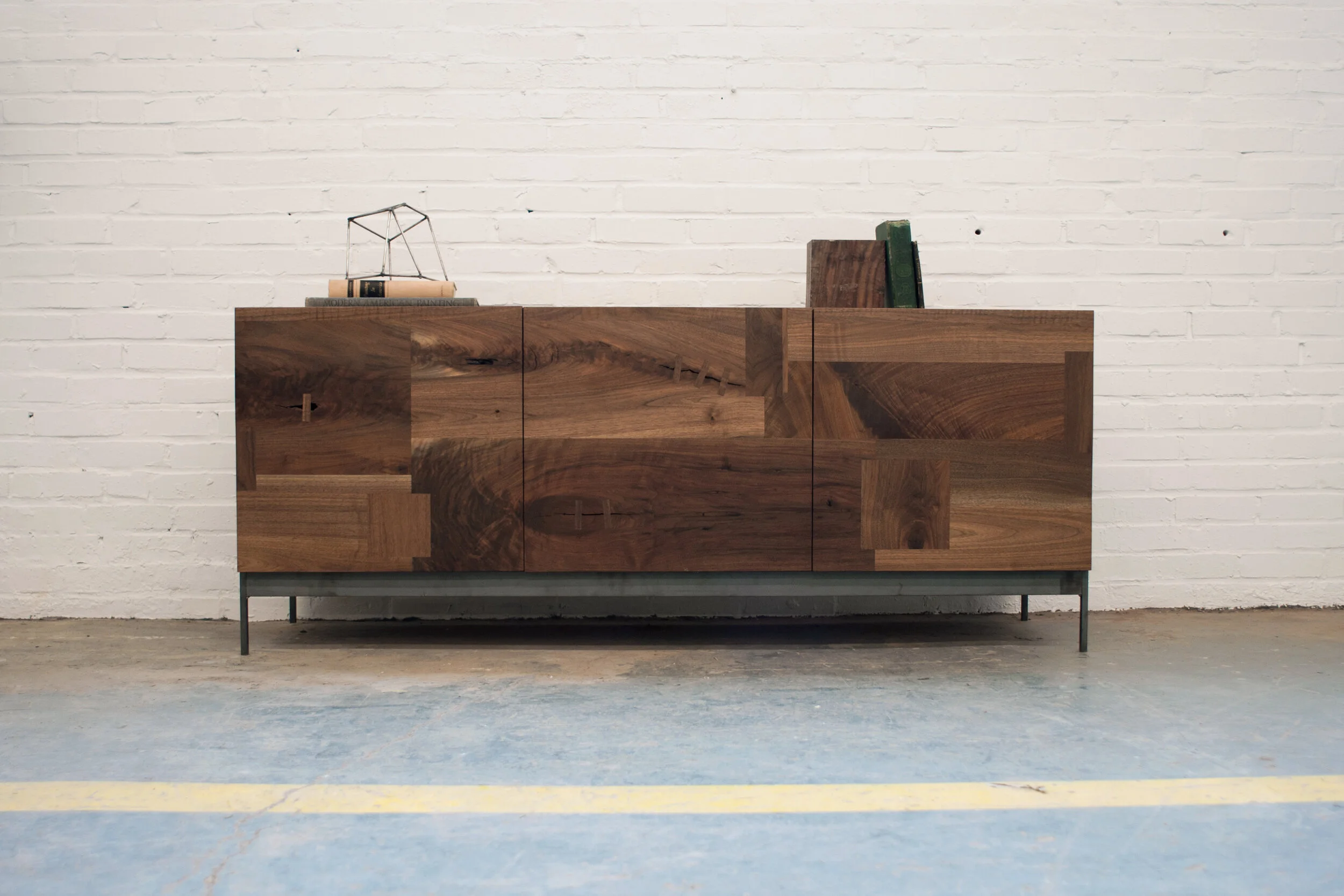 12Olivr_Studio_Credenza.JPG