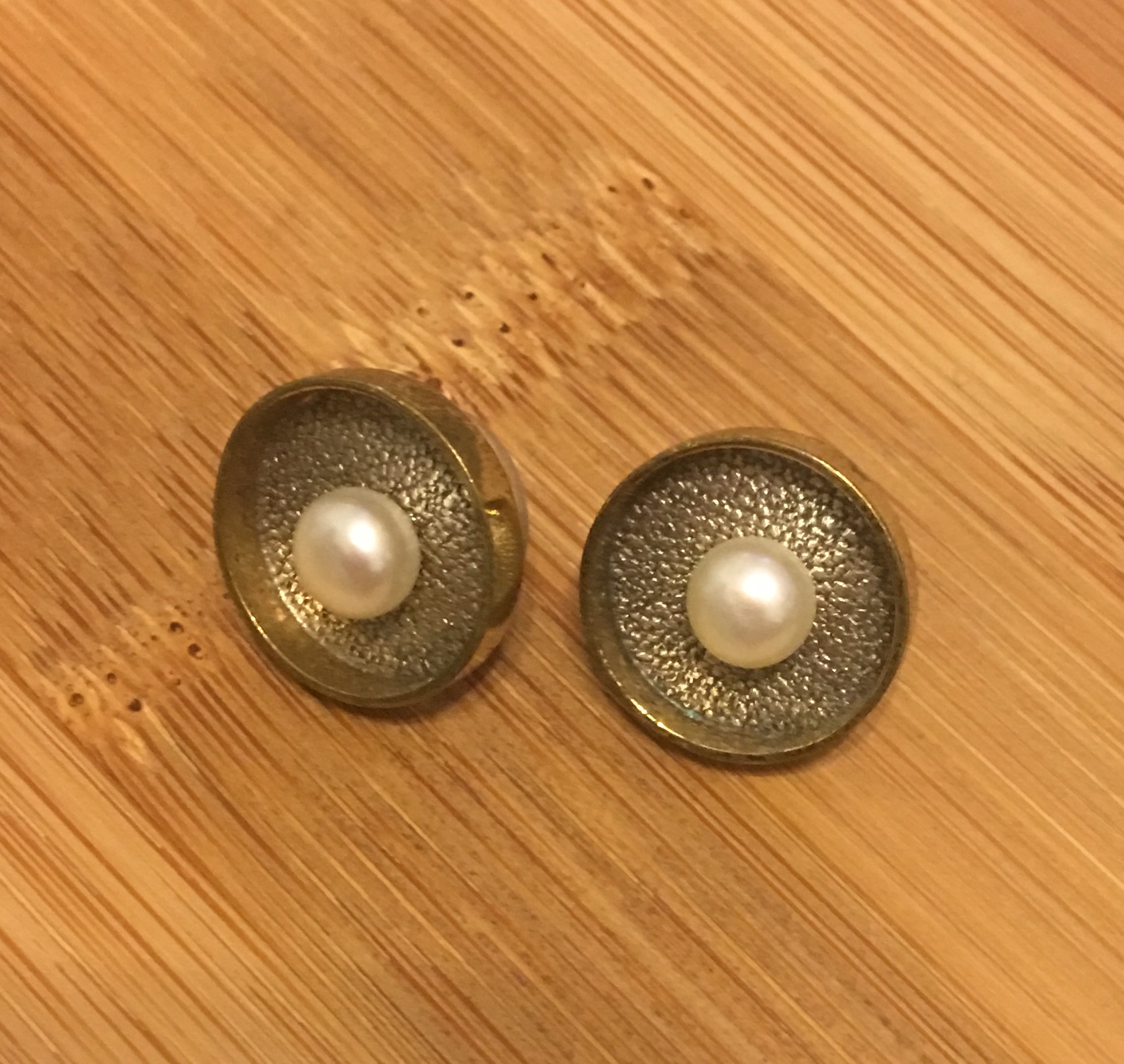 44BC66AB-6044-45D5-AF97-BF8B62A57817