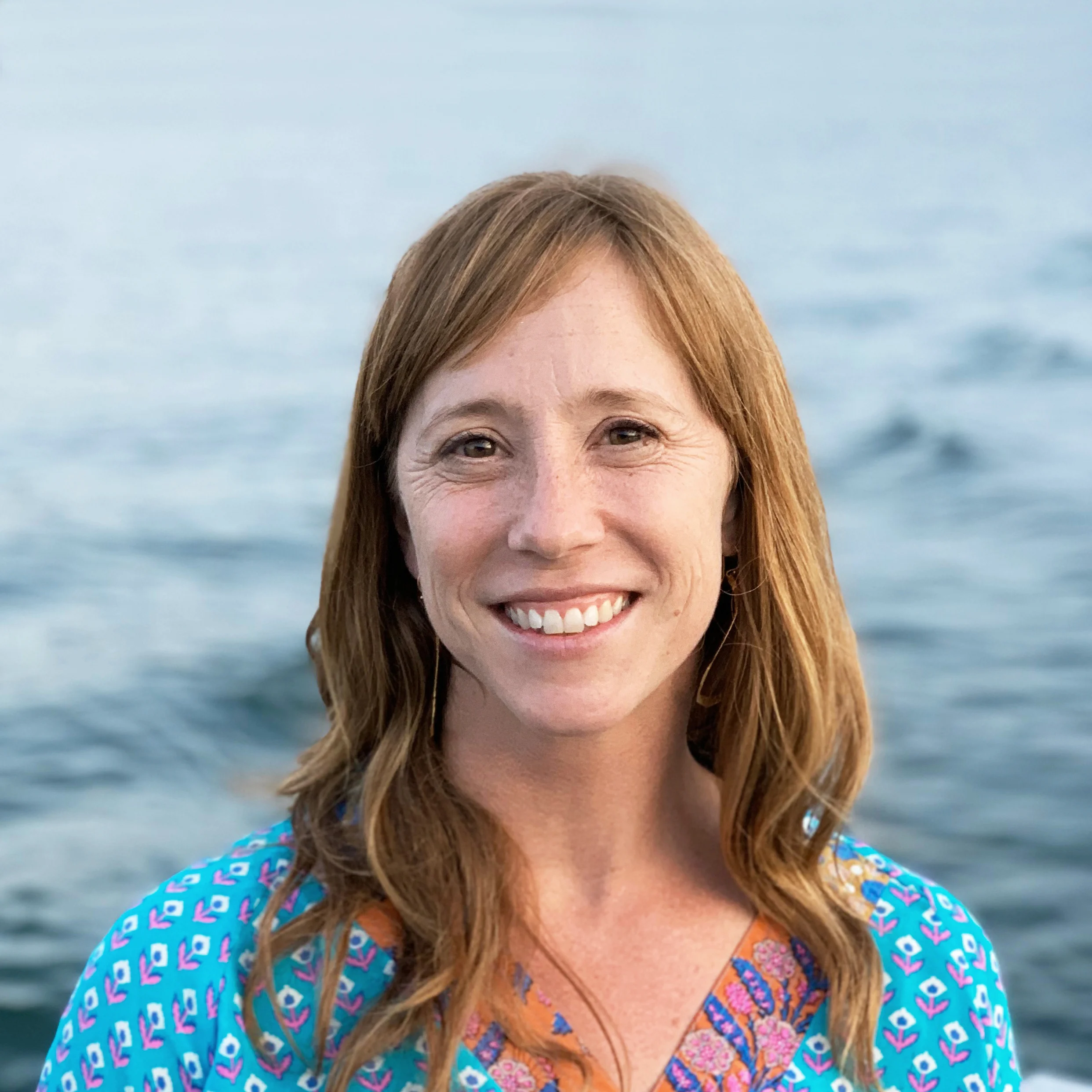 Rachel Cochrane Taylor Founder / Account Director Rachel is a multi-tasker supreme who runs the client management side of Talley-O, but supports the design side as well: Her degree is a BFA in printmaking from Bates College. A Maine native, she lived in Seattle for four years where she worked as a visual merchandiser for Macy’s. She continued that pursuit after transferring to Macy’s in Boston. Her transition to the account side began when she moved back to Maine and started working at The VIA Agency as an account executive. While there she managed accounts for Klondike, Seagram’s Escapes, DuPont, Unum and Colonial Life. Rachel also freelances at O’Brien design as a production designer and design assistant. In her non-ample spare time, Rachel is rearing a passel of young Mainers with her husband, Andrew, another hardworking entrepreneur.