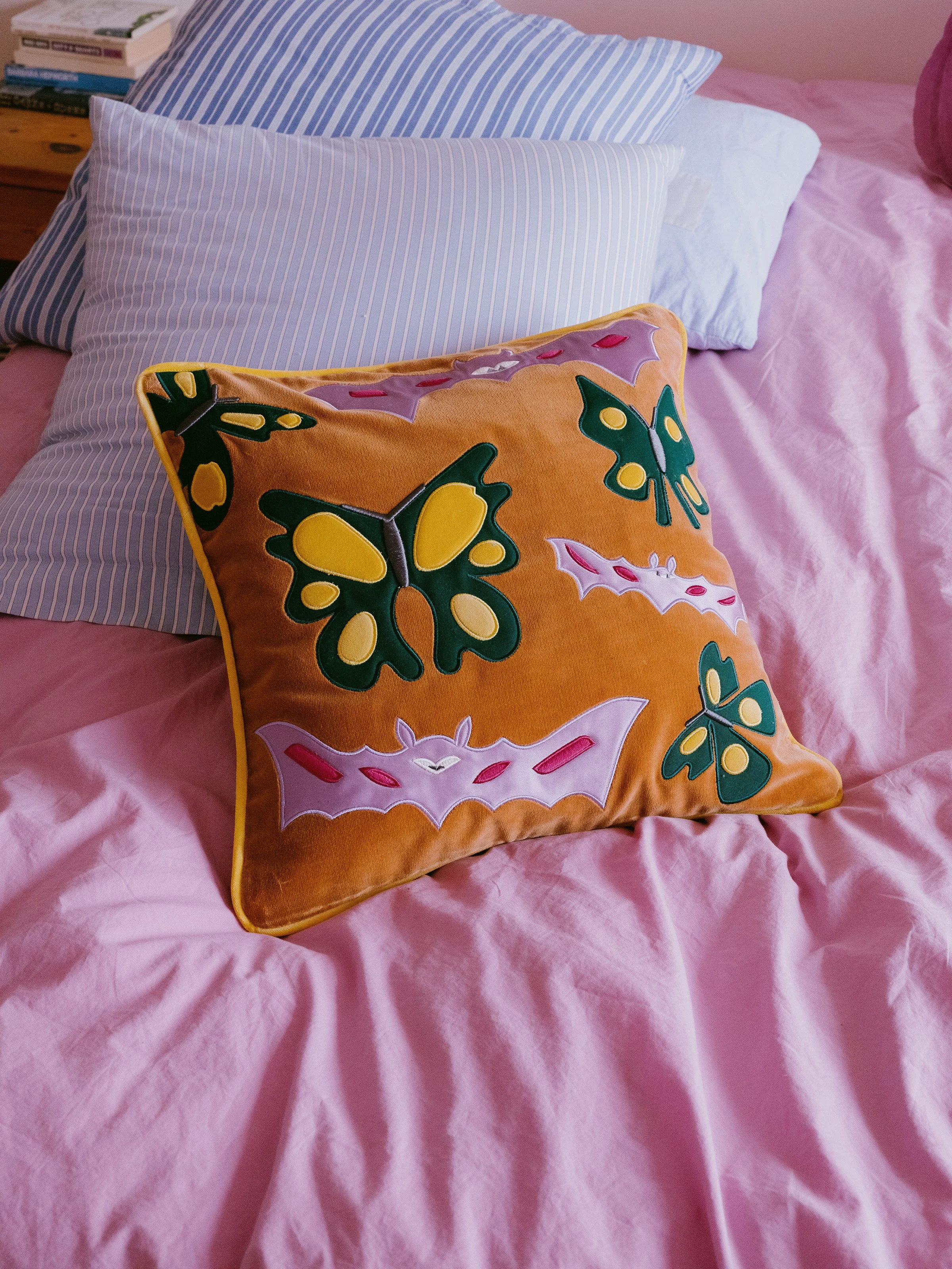 Cute_Earth_pillow_coffee_web.jpg