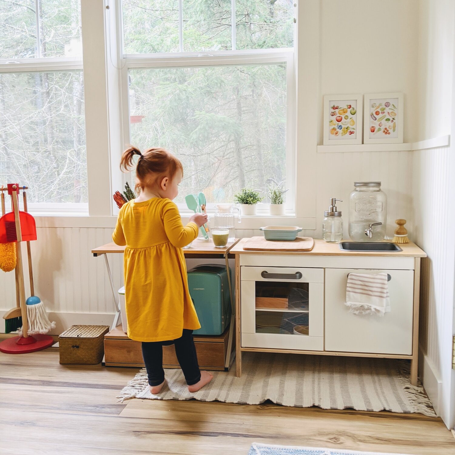 Mini cuisine pour Nina #ikeahack #montessori #montessorikitchen