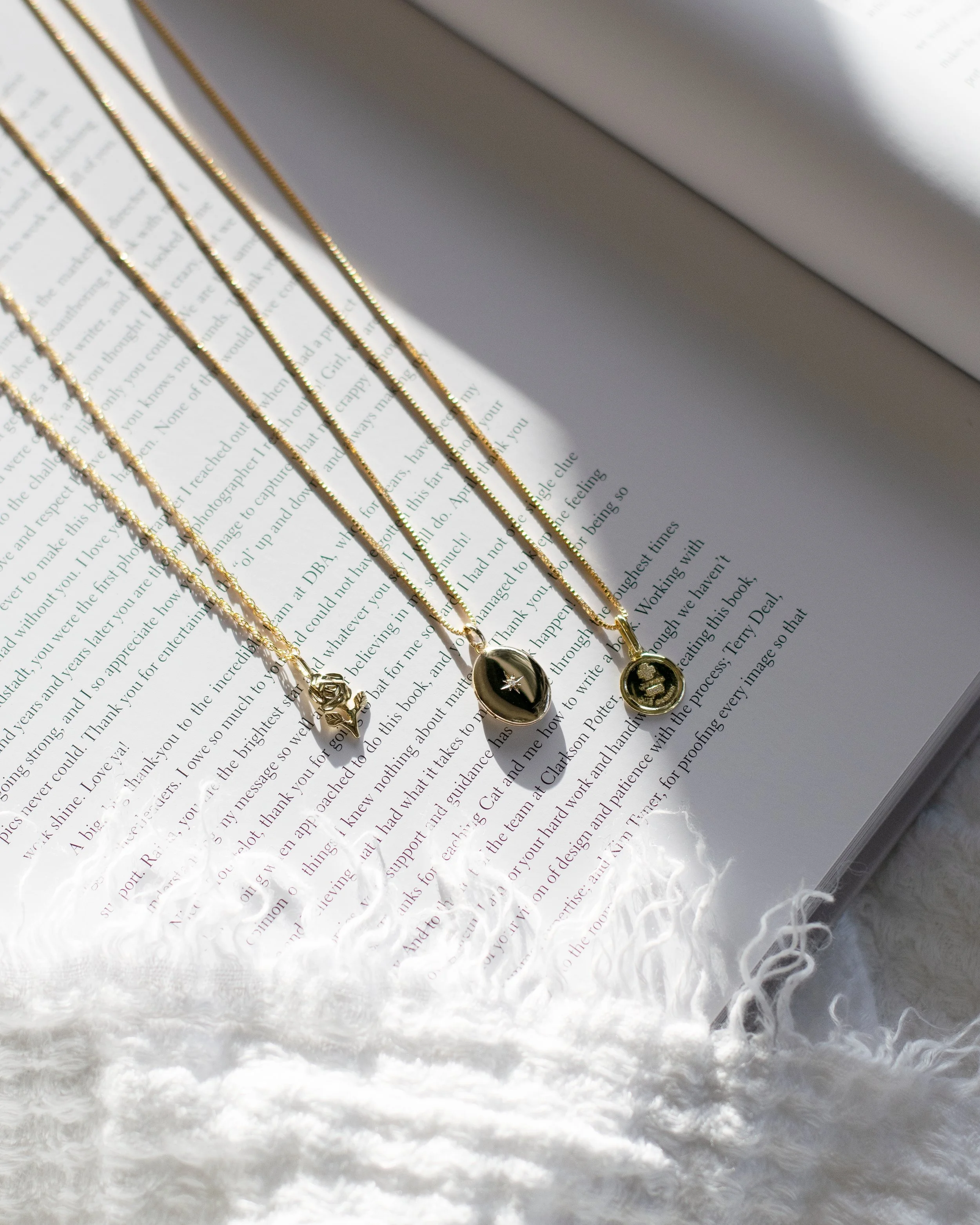 valentinesday-necklaces.jpg