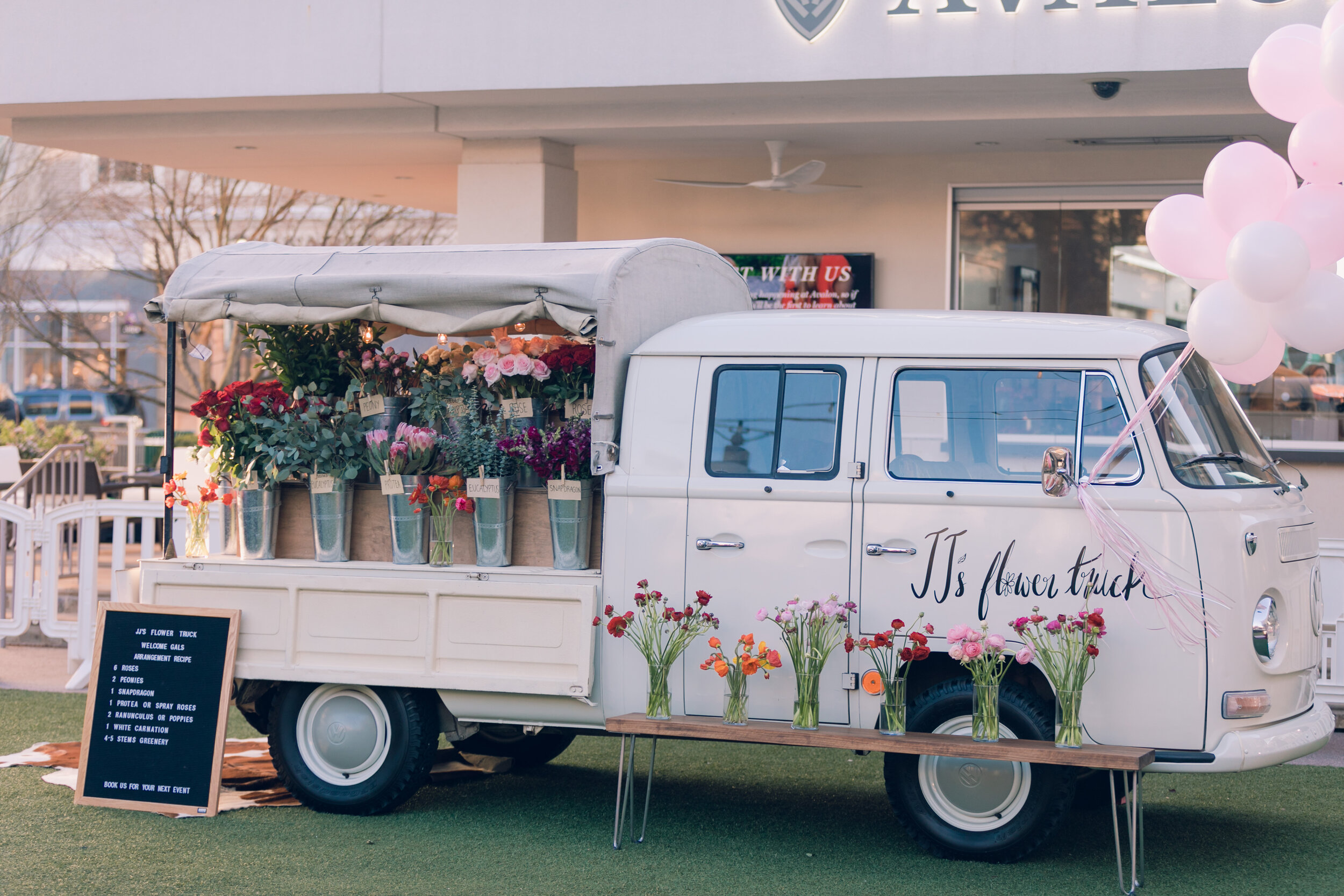 flower delivery vans