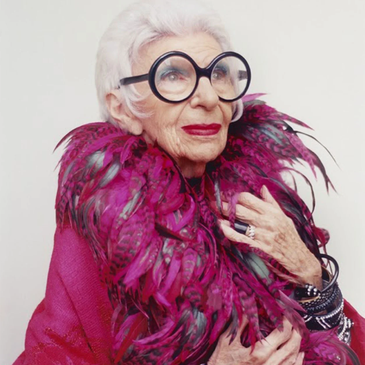 2_1_8_Sq2x_IrisApfel.jpg
