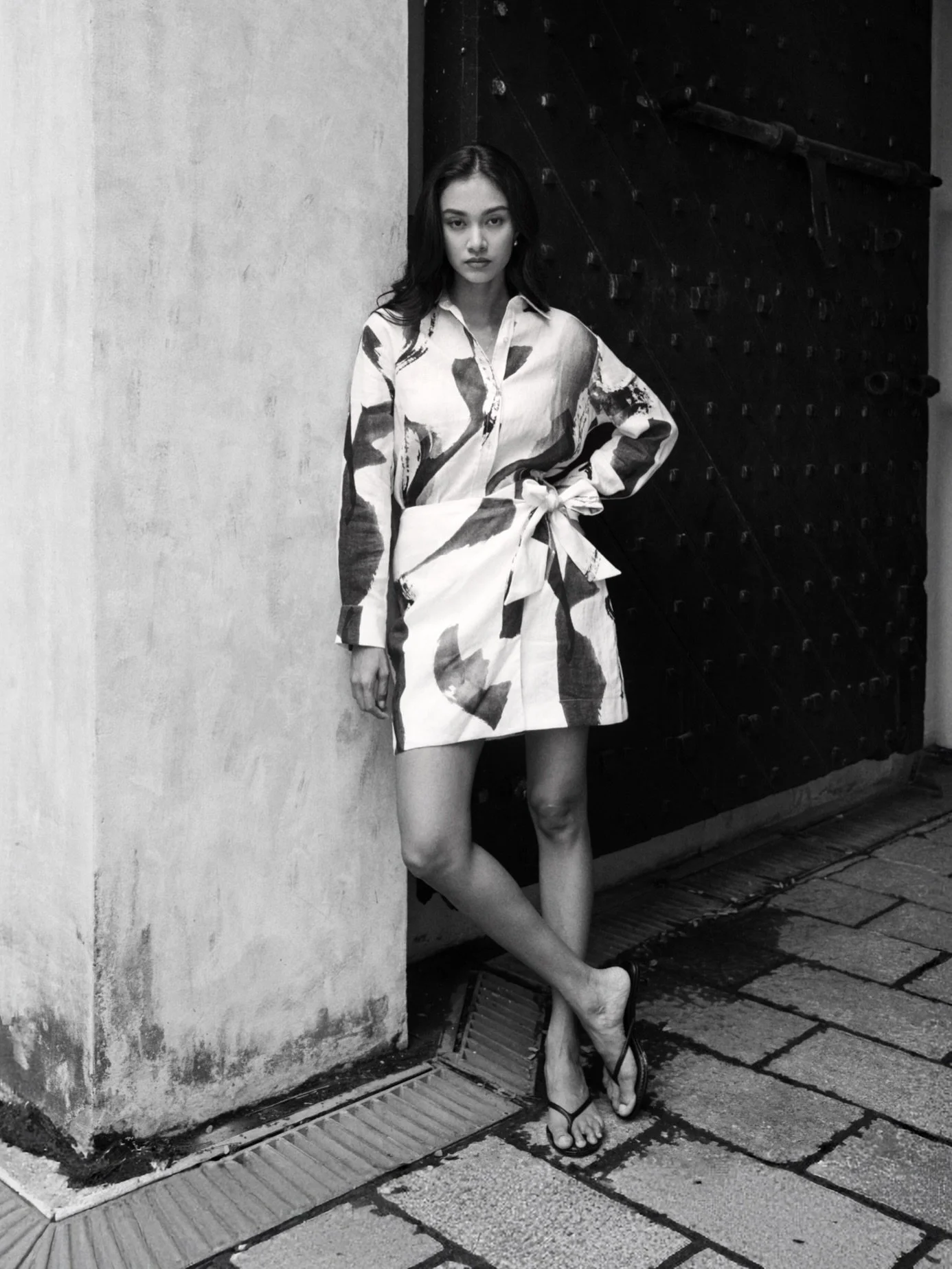 May for @summerythelabel x @by_fable print collab 🖤 shot on Fujifilm X100VI. 

Model: @maymyatnoe_may @basicmodels 
Assisted by: @cynaleenatuna and @lei04ra 

🫶🏼 create@zerrinstudio.com for shoot enquiries 

#fashionphotographer #slowfashion #fash