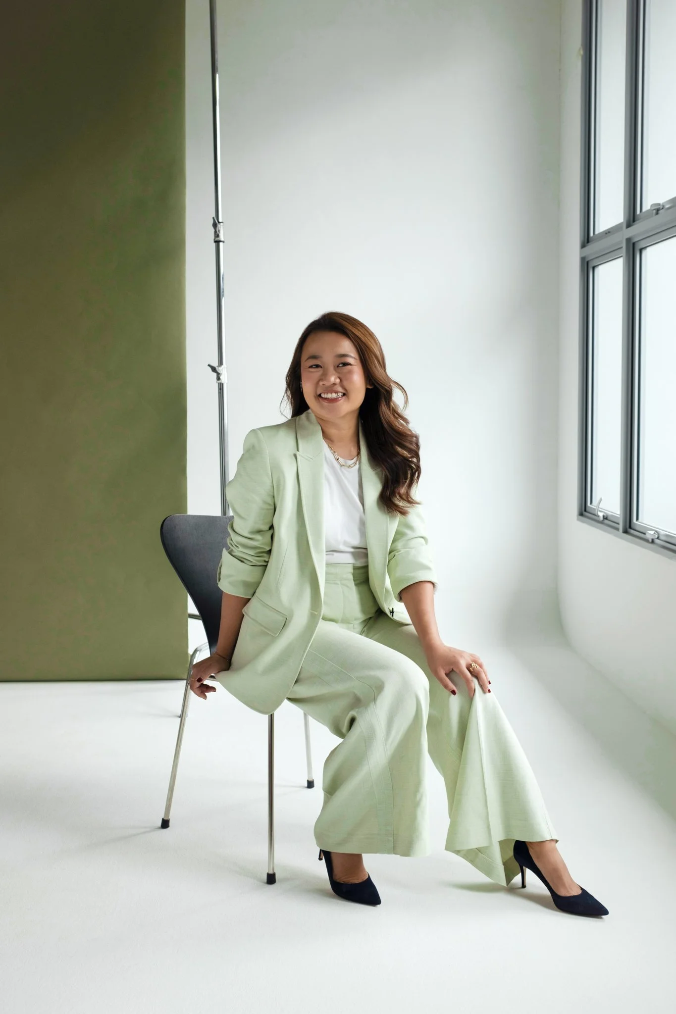 personal-branding-shoot-singapore-power-portraits-samantha-see-prudential-zerrin-studio41.jpg