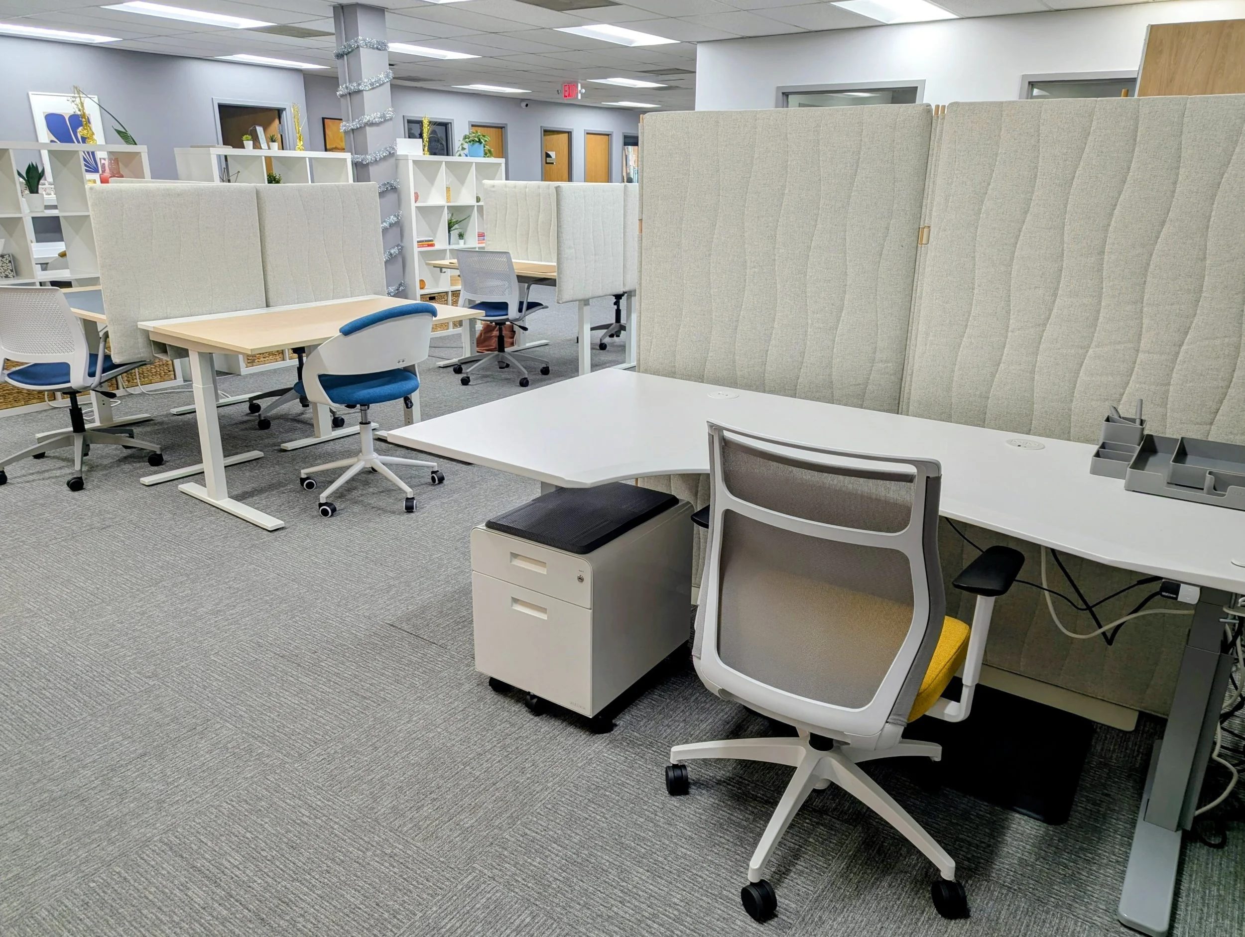 dedicated desk space in coworking office space near me in clayton, mo