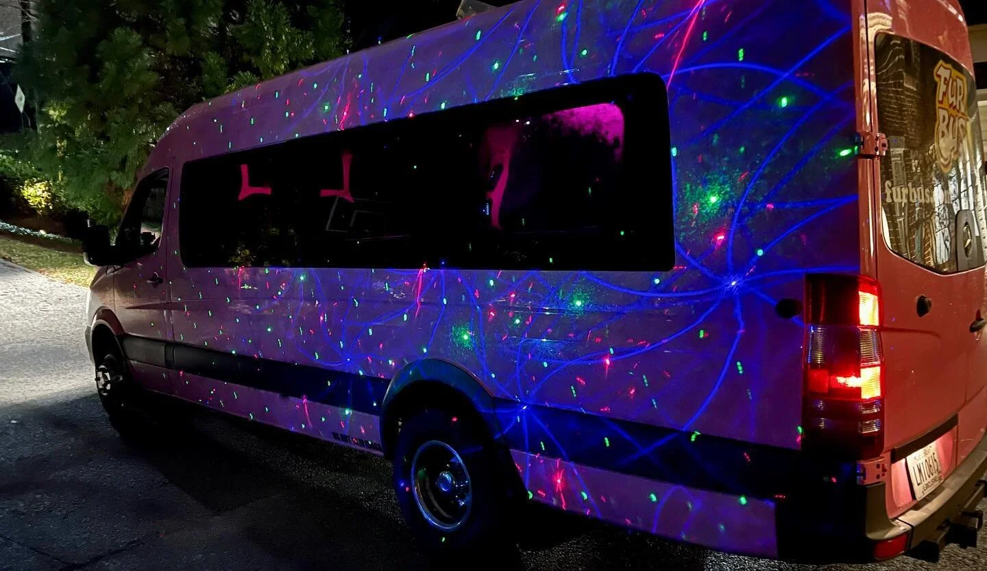 See even our buses can be festive! 😉 Even though it&rsquo;s still 2022 don&rsquo;t forget about those bookings in 2023! #booknow #ridefurbus2023 #newyearnewride