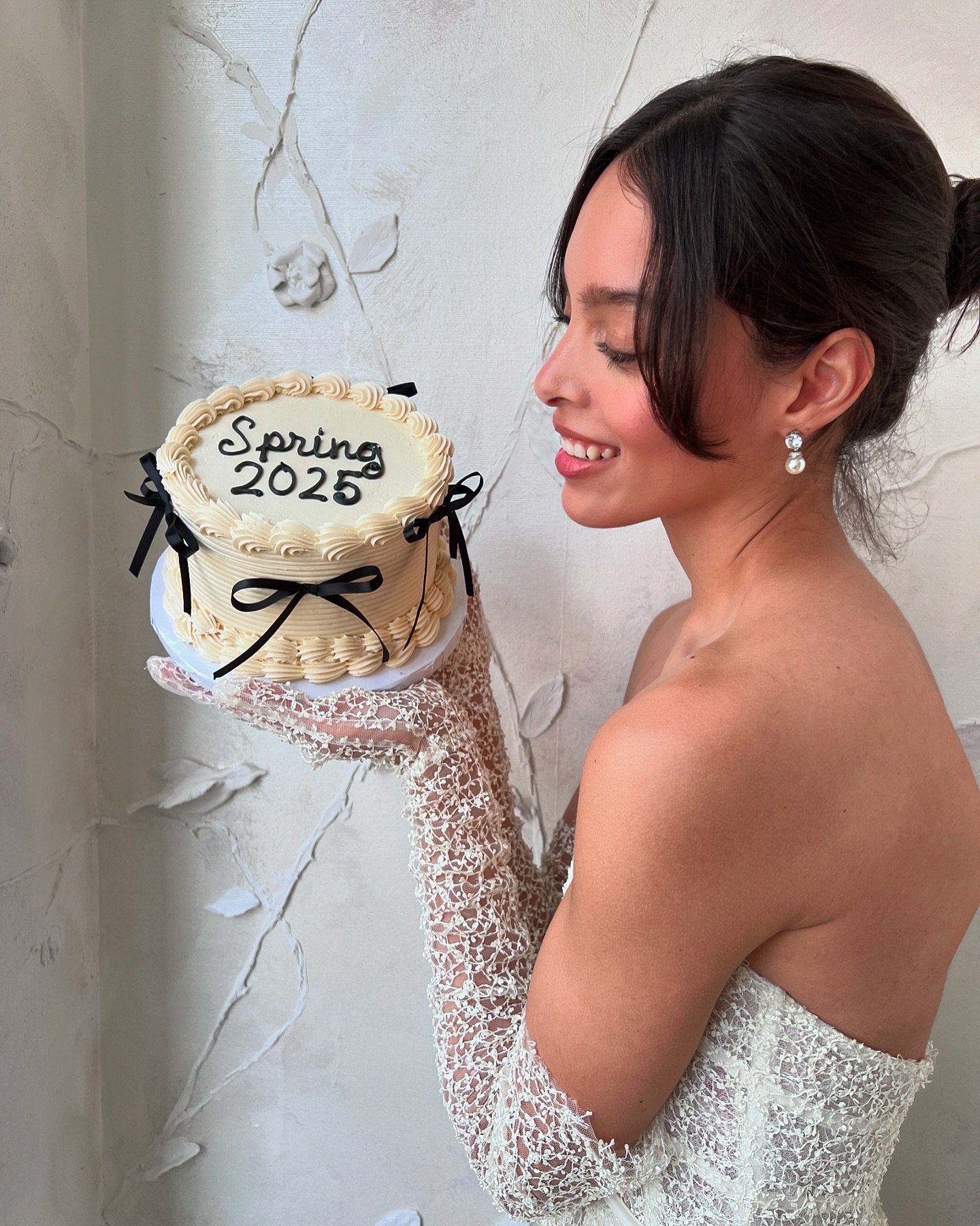 Cheers to our beautiful brides! 🥂💍 As we wrap up our Spring/Summer 2025 collection trunk shows, we are so happy to welcome each of you into our SPINA Bride family. 🫶

Your journey to finding the perfect wedding dress is a part of your unique love 