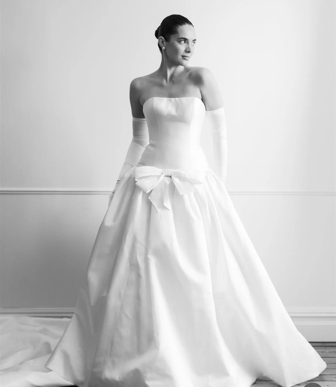 L I H I  H O D ~ The @lihihod 2026 LEV Collection is only at SPINA Bride for a few more days, and then it&rsquo;s gone.

This special trunk show features some of the designer&rsquo;s most iconic, sought-after styles: the gowns brides save, share, and
