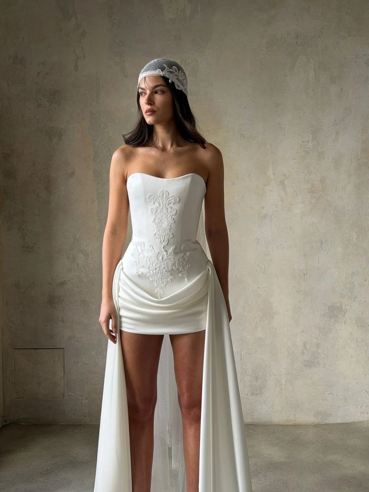 N O Y  E L I Y A H U ~ Coming to you straight from the runways of NYBFW&hellip;

We are honored to exclusively debut @noyeliyahu.bridal&rsquo;s 'Amour &Eacute;ternel' 2027 Collection at SPINA Bride.

Be among the first to experience Noy&rsquo;s newes