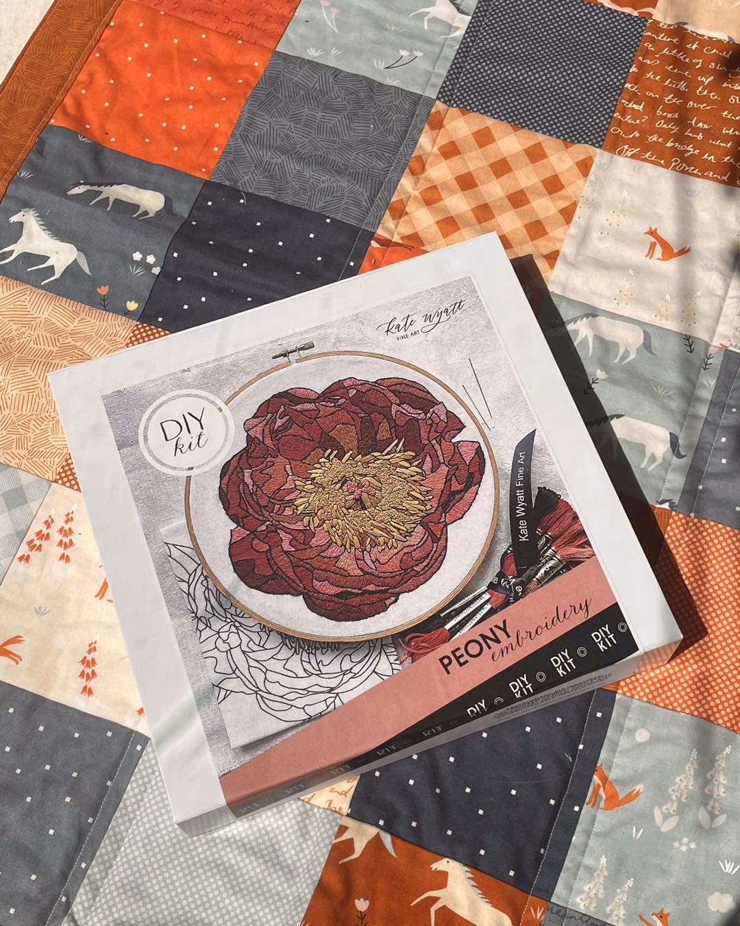 🪡✂️We just got in these amazing embroidery kits by @katewyattfineart &mdash; These kits are the perfect for sewing on the go! Improve your embroidery skills and take a chance with these intricate patterns!

✏️📲We also carry kits from different bran