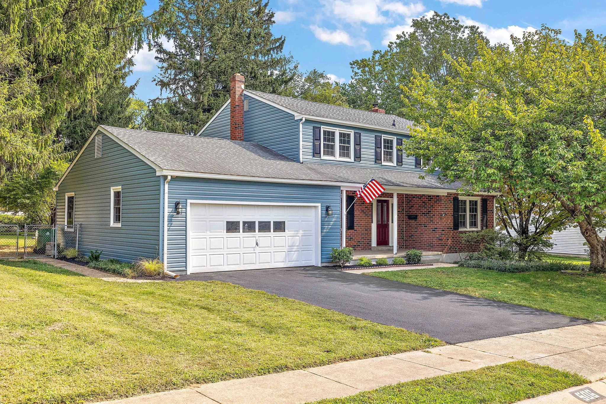 1-web-or-mls-506 Cambridge.jpg