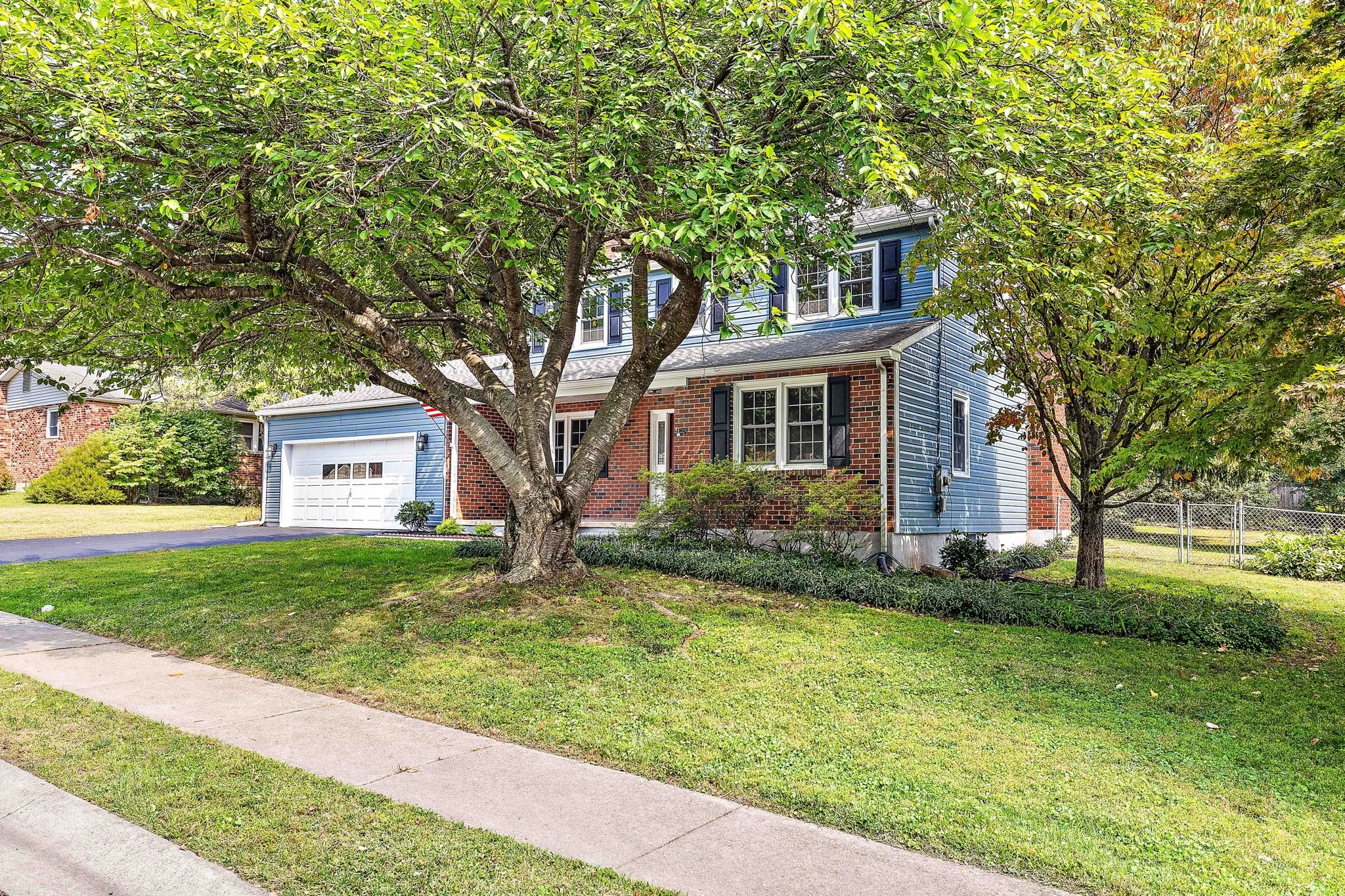 4-web-or-mls-506 Cambridge-3.jpg