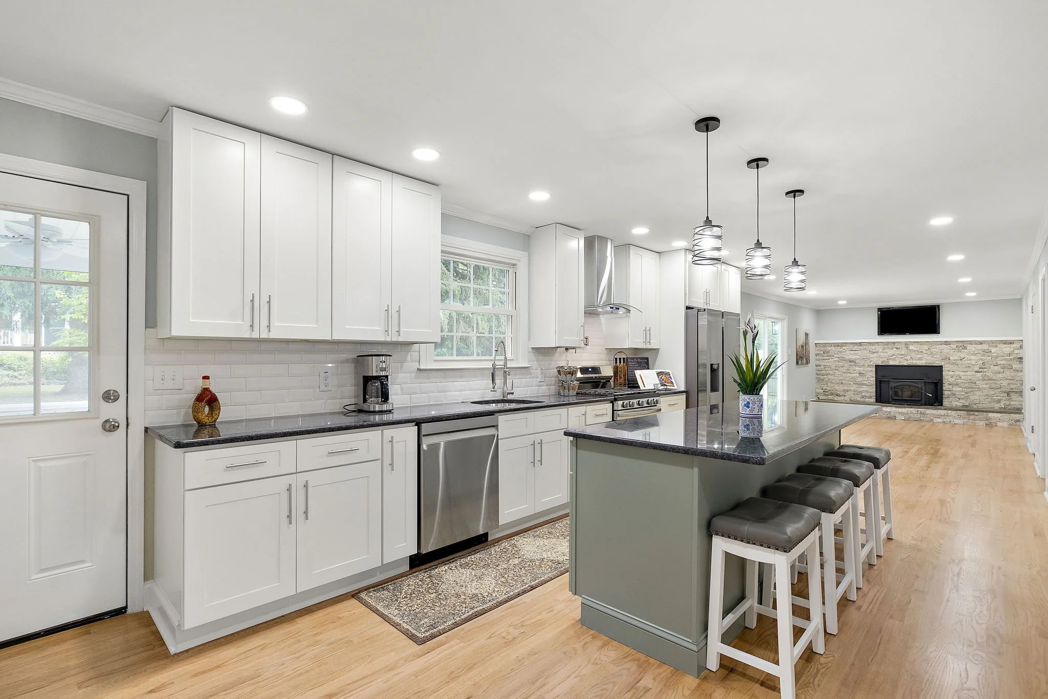 11-web-or-mls-506 Cambridge-14.jpg