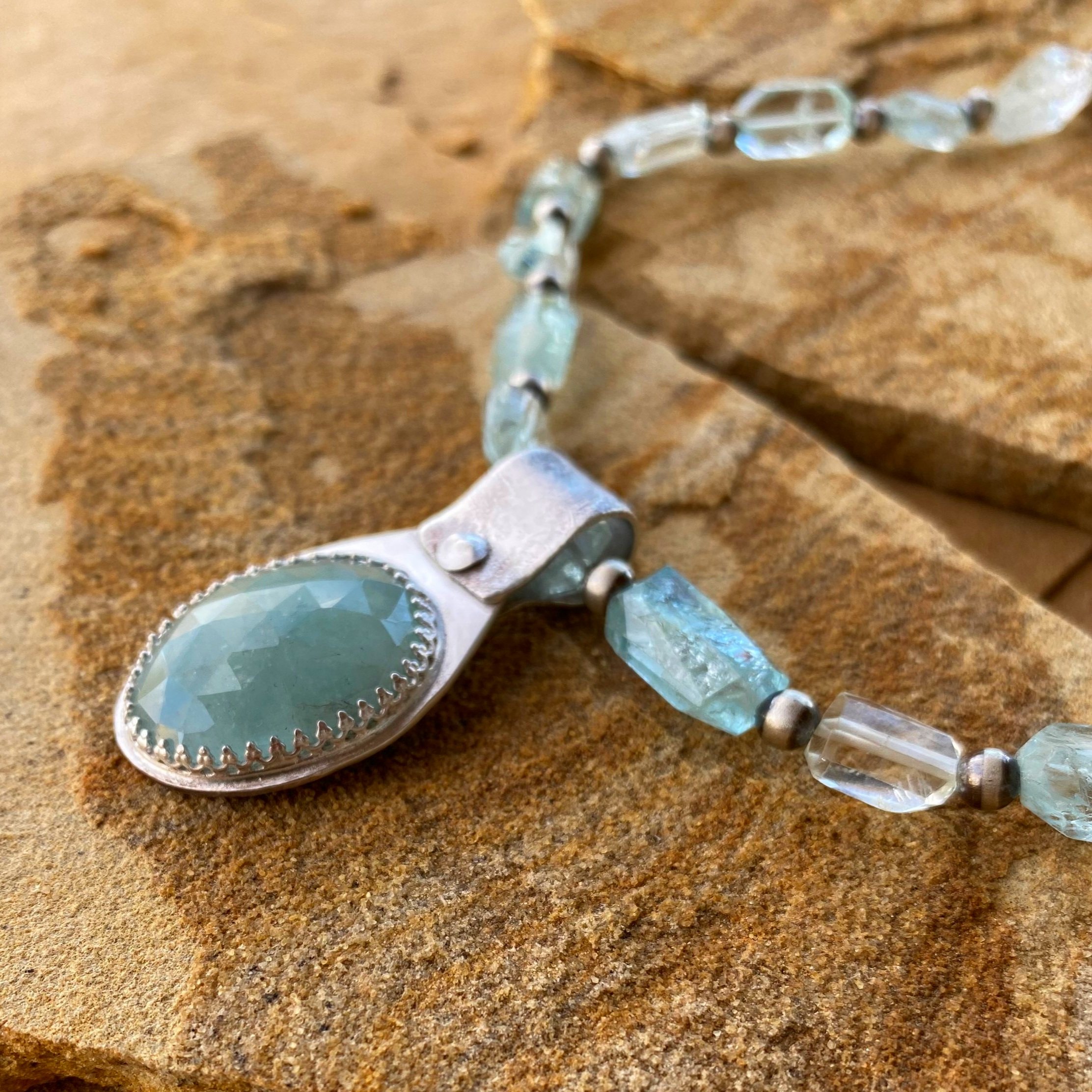 Aquamarine+Necklace+2+-+1.jpg